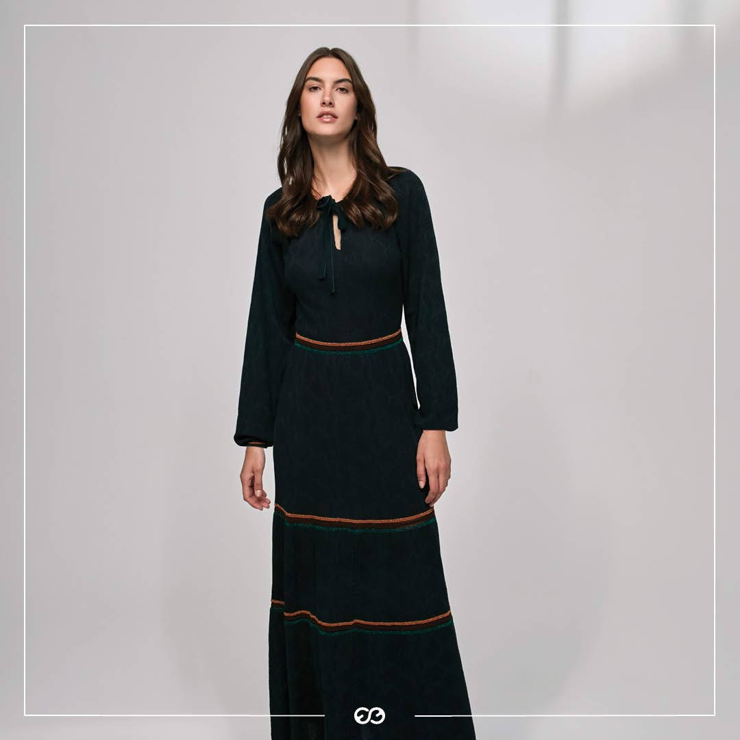 Escada, kurta set, dark green, SD Desktop Wallpaper