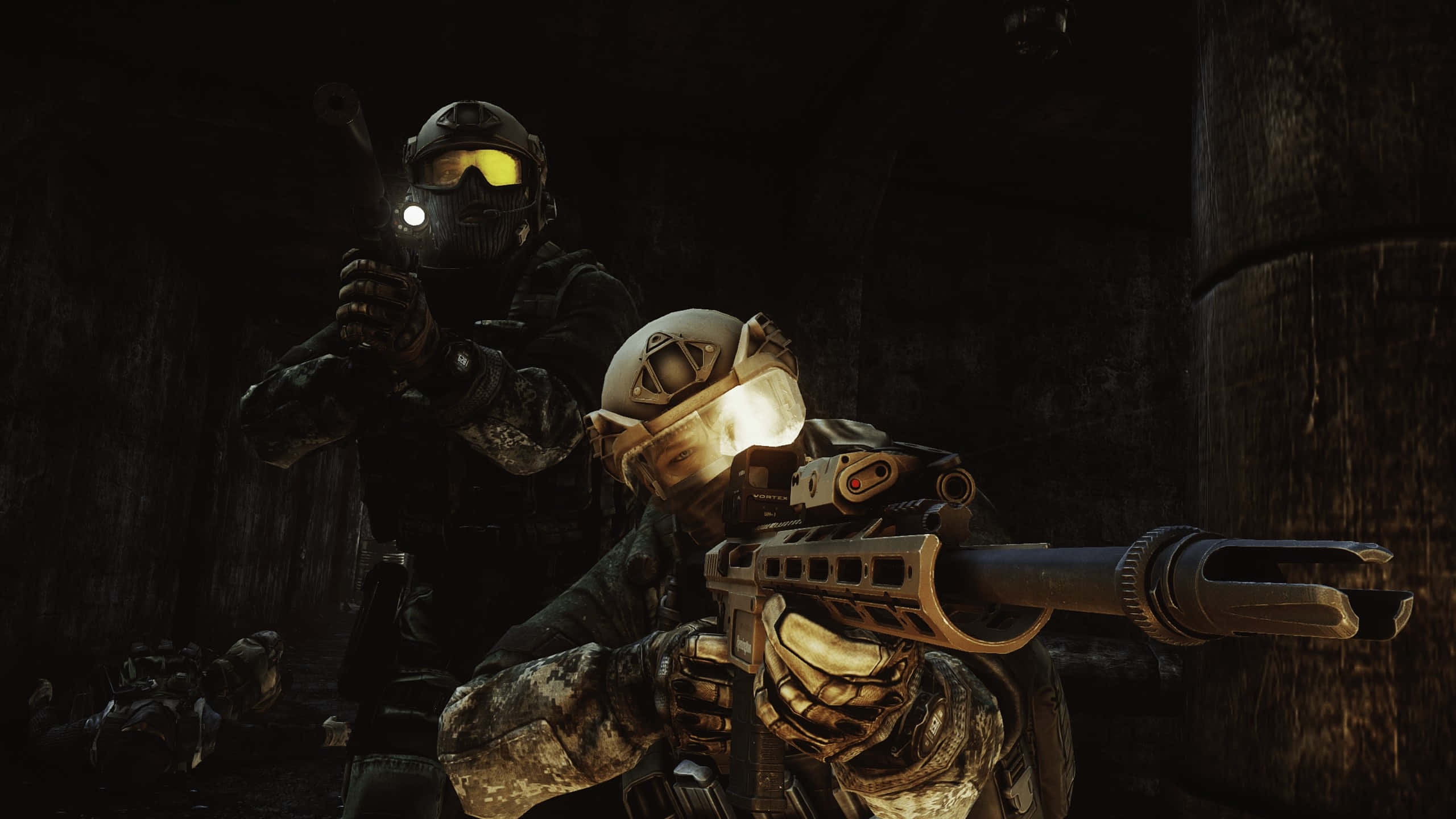 Tarkov, teamwork, under fire, 2K Desktop Wallpaper
