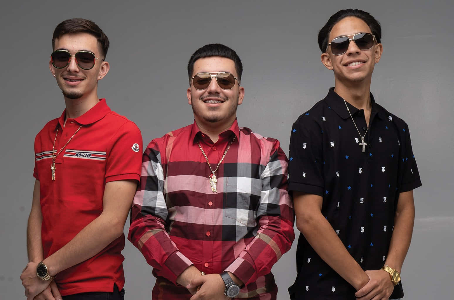 Eslabon Armado, live on stage, sunglasses, HD Desktop Wallpaper