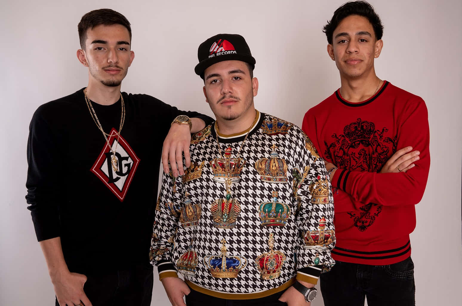 Eslabon Armado, three young men, bold streetwear, HD Desktop Wallpaper