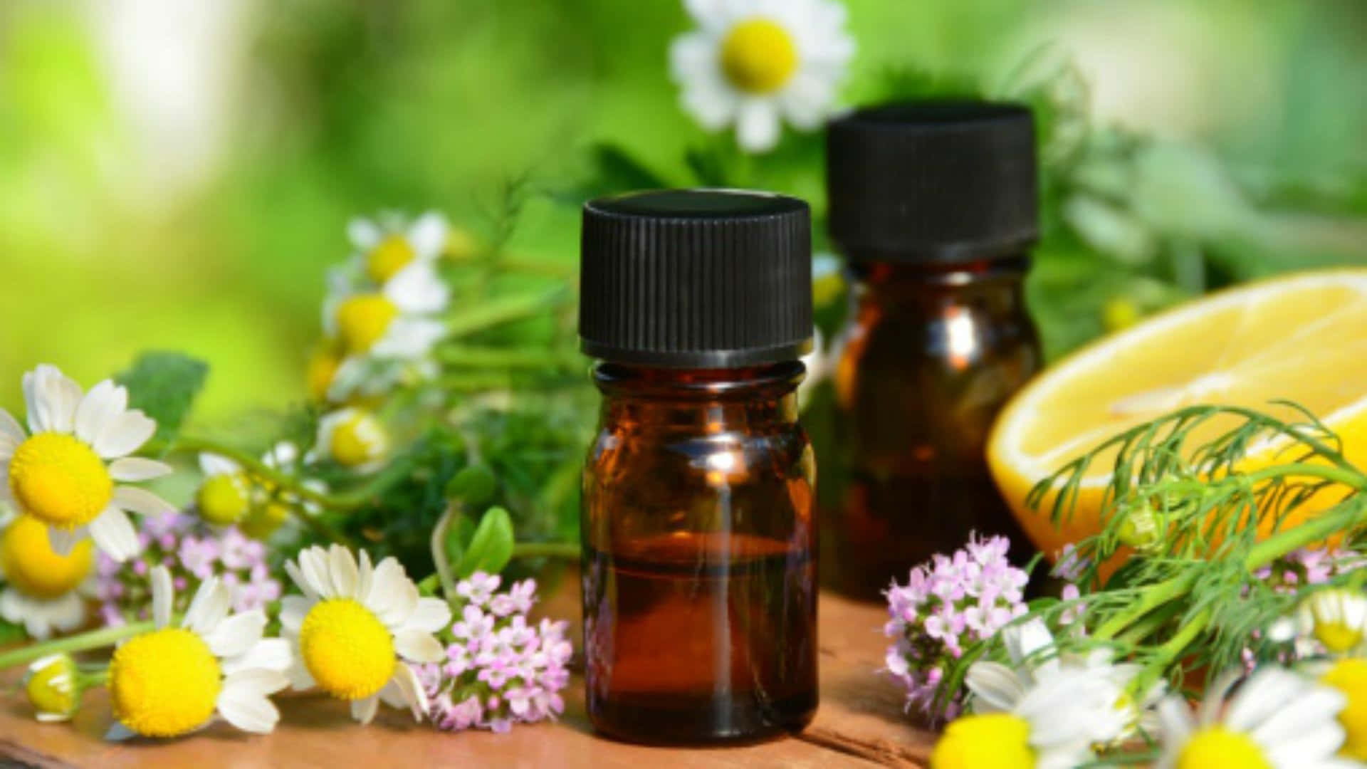 essential oil, amber essential oil bottles, chamomile, Full HD Desktop Wallpaper