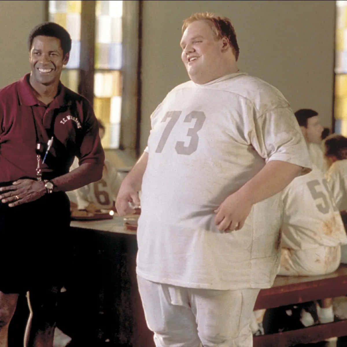 Ethan Suplee, white number 73 jersey, maroon polo shirt, SD Desktop Wallpaper