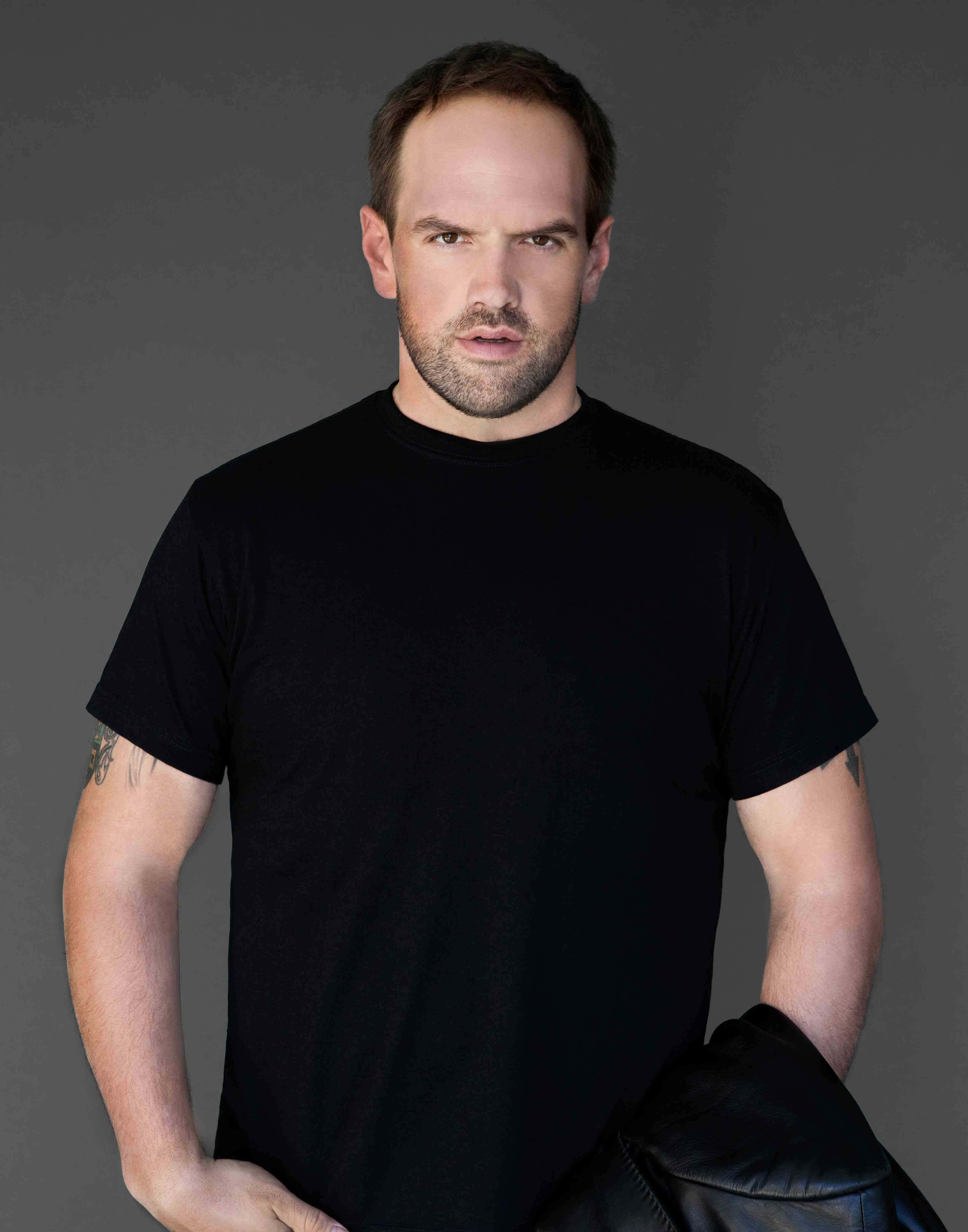 Ethan Suplee, black t-shirt, black leather jacket, 4K Phone Wallpaper