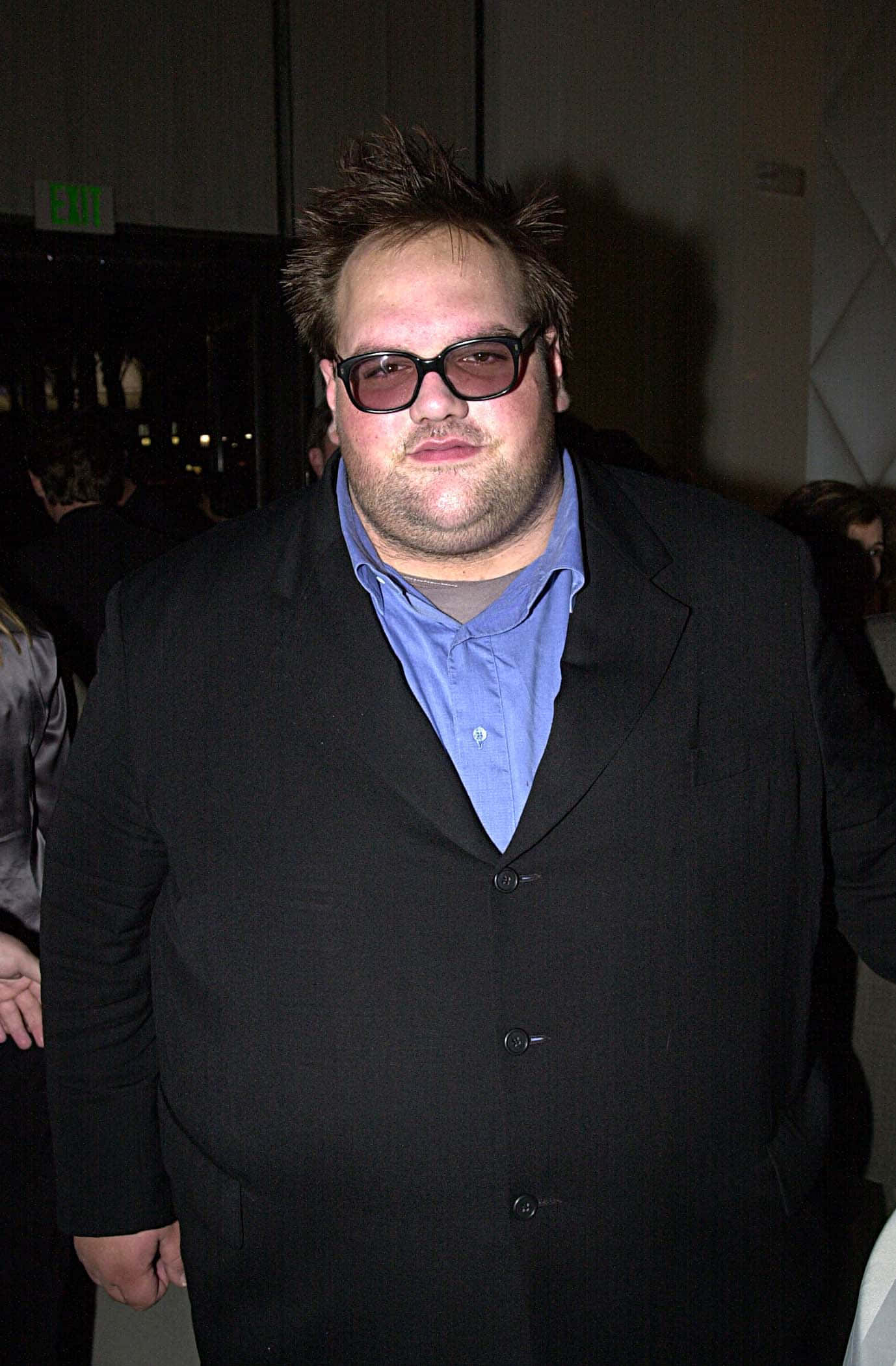 Ethan Suplee, spiky hair, dark glasses, Full HD Phone Wallpaper