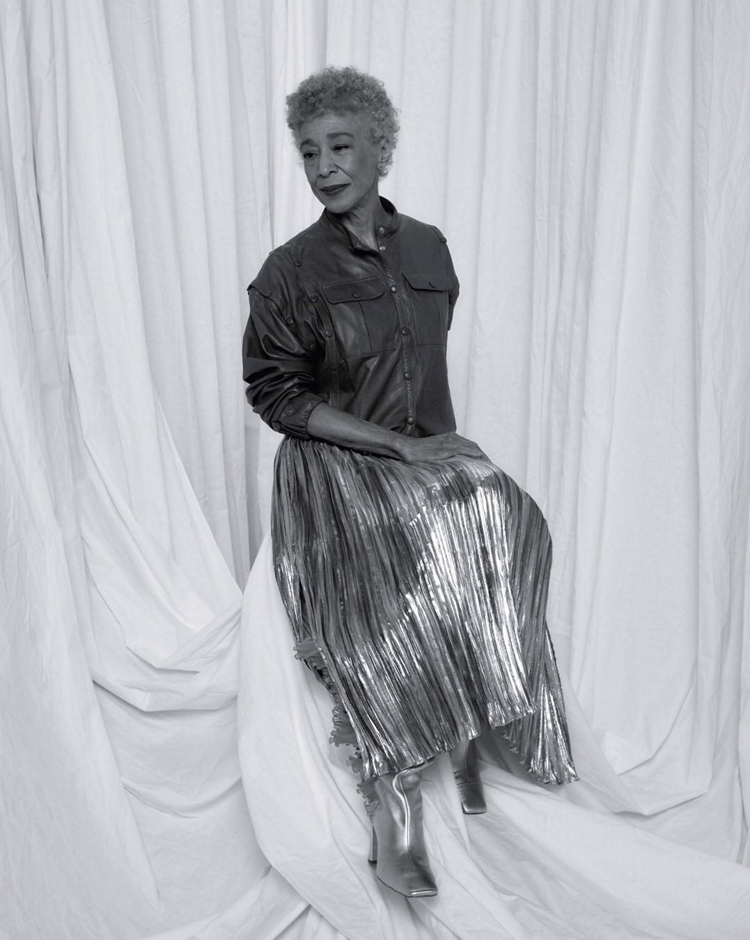 Ethel Waters, curly hair, shiny metallic skirt, HD Phone Wallpaper