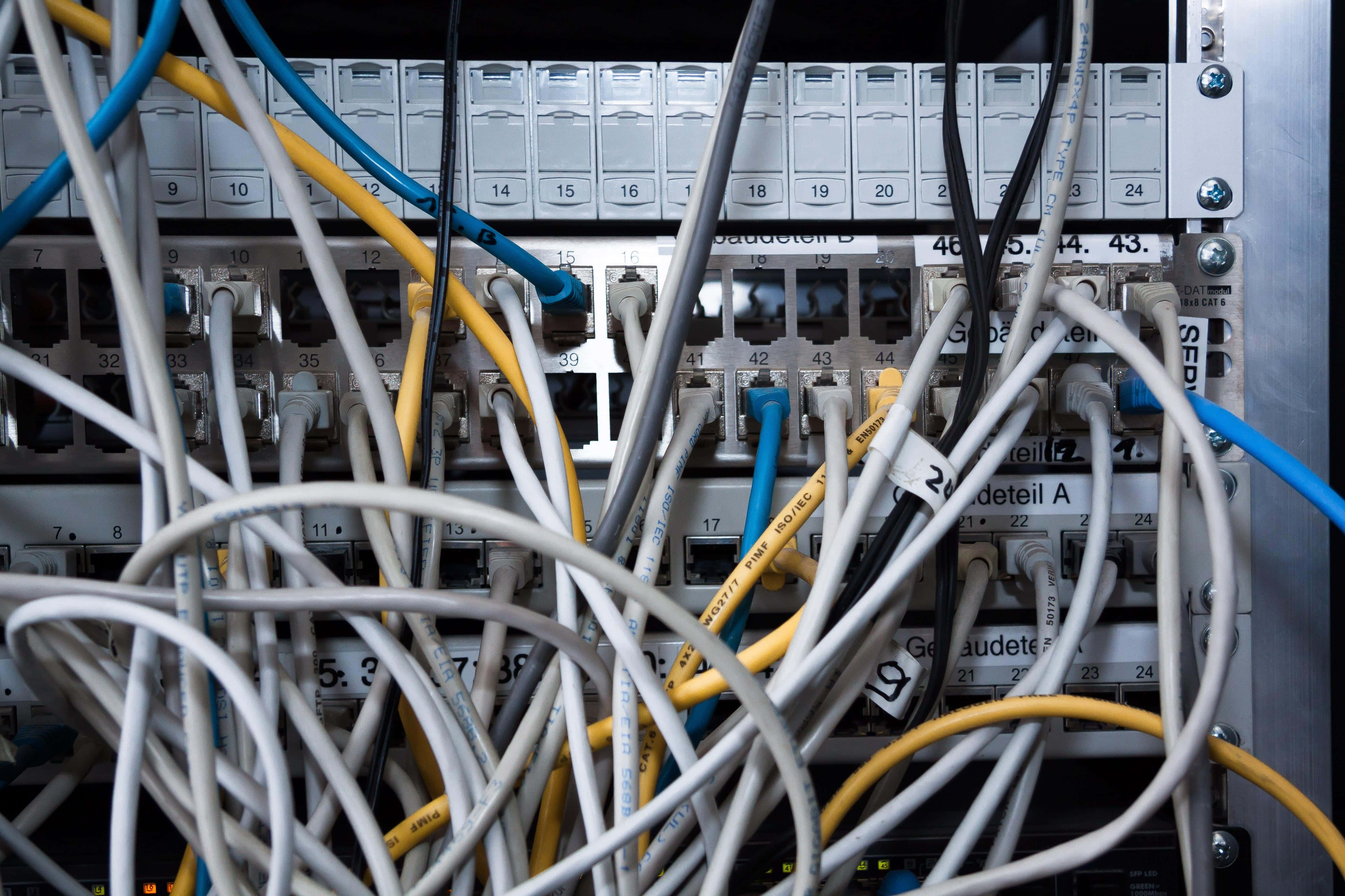 Ethernet, white, yellow, 4K Desktop Wallpaper