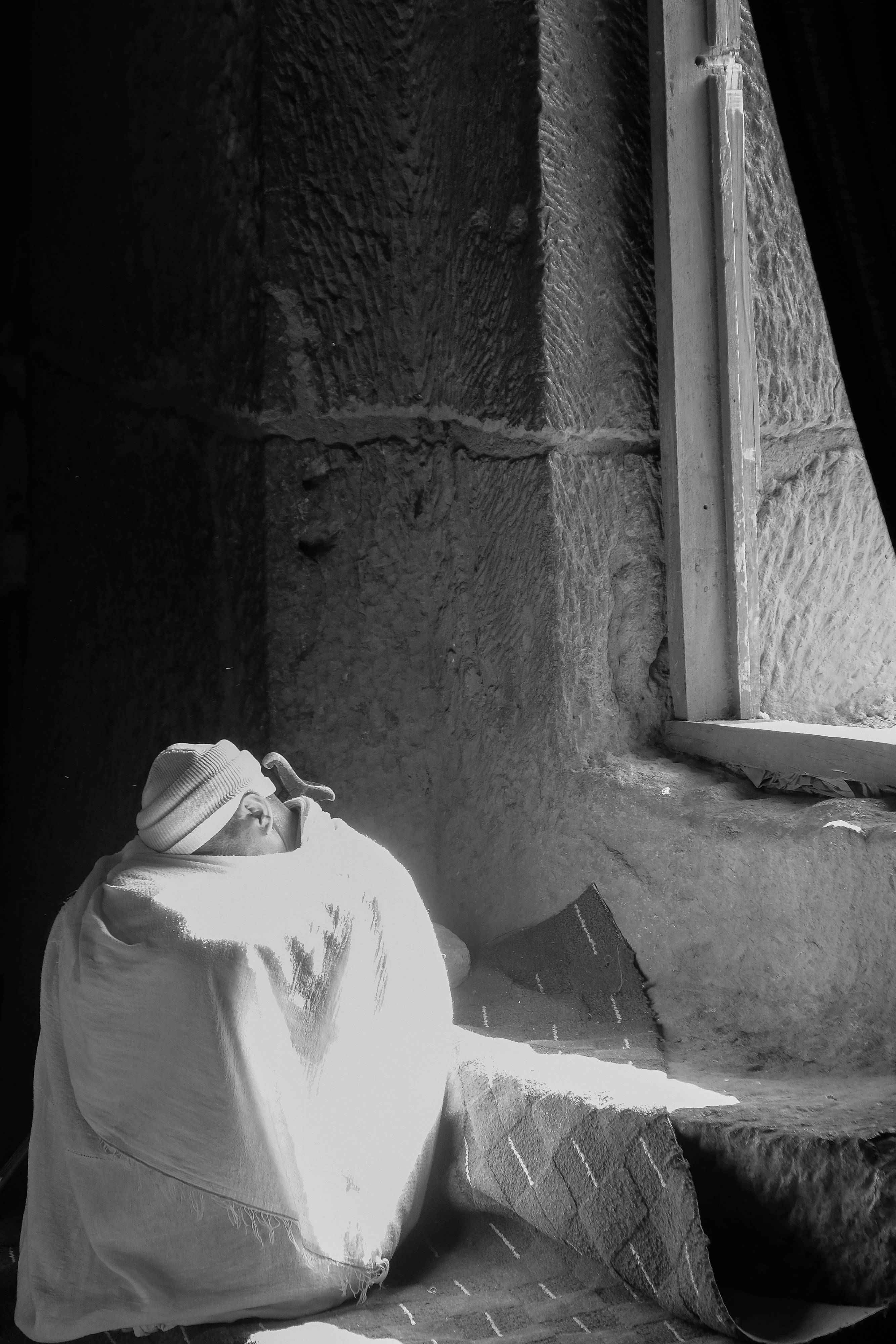 Ethiopia, monk, stone window, 4K Phone Wallpaper