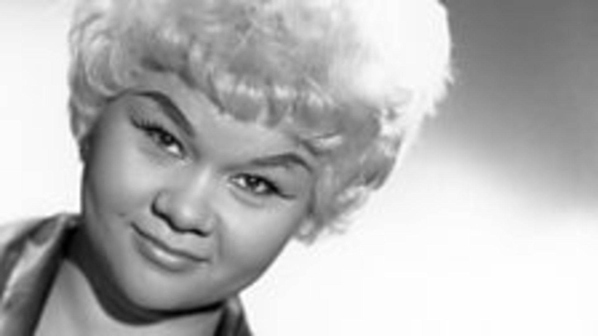 Etta James, vintage black and white portrait, soft smile, Full HD Desktop Wallpaper