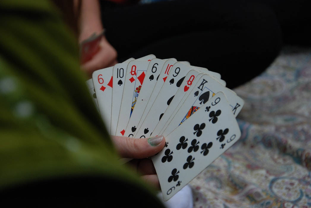 Euchre, playing cards, green leaf, SD Desktop Wallpaper