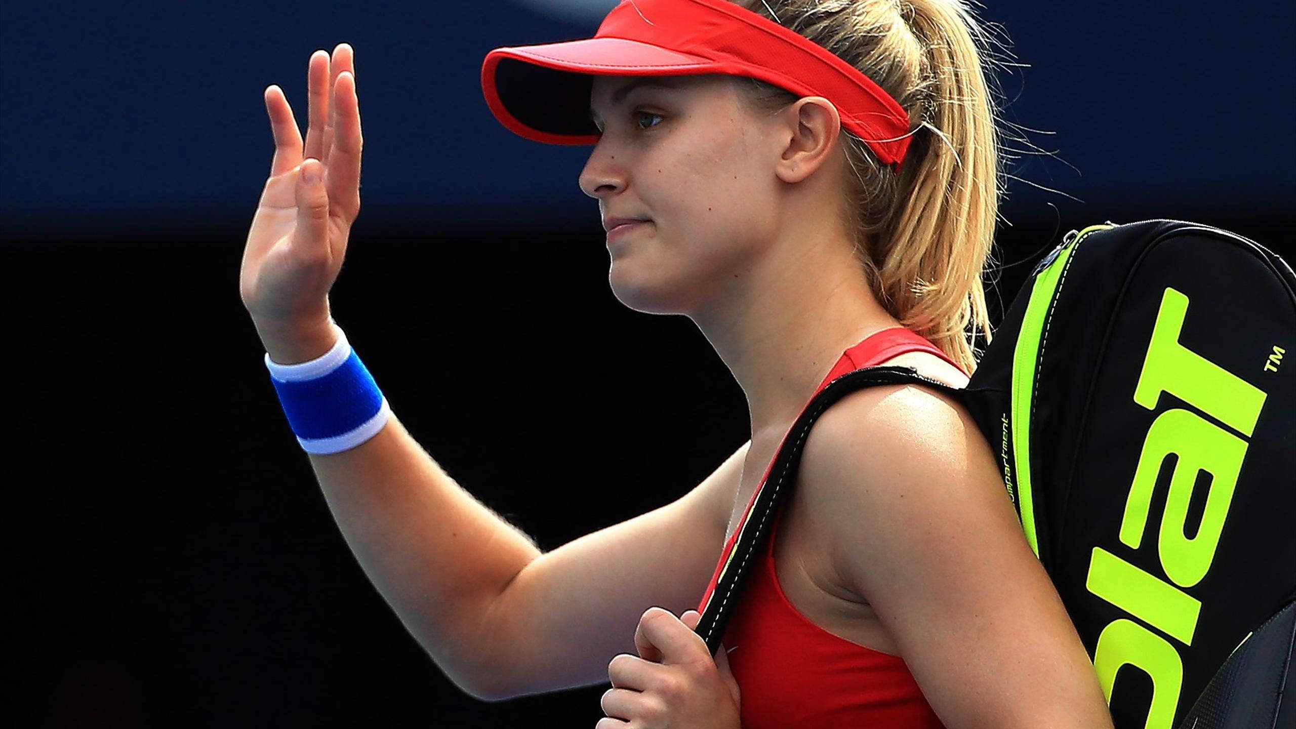 Eugenie Bouchard, red gear, bright green and black racket bag, 2K Desktop Wallpaper