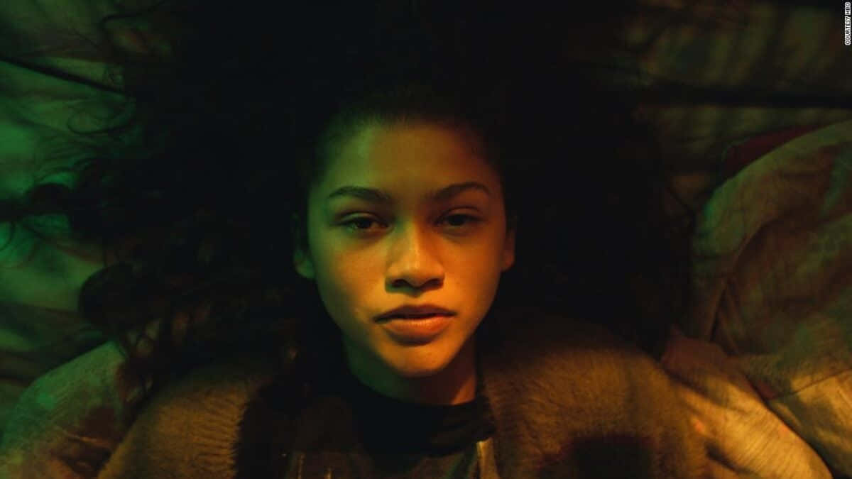 Euphoria HBO, iPhone, dim green and orange lighting, SD Desktop Wallpaper