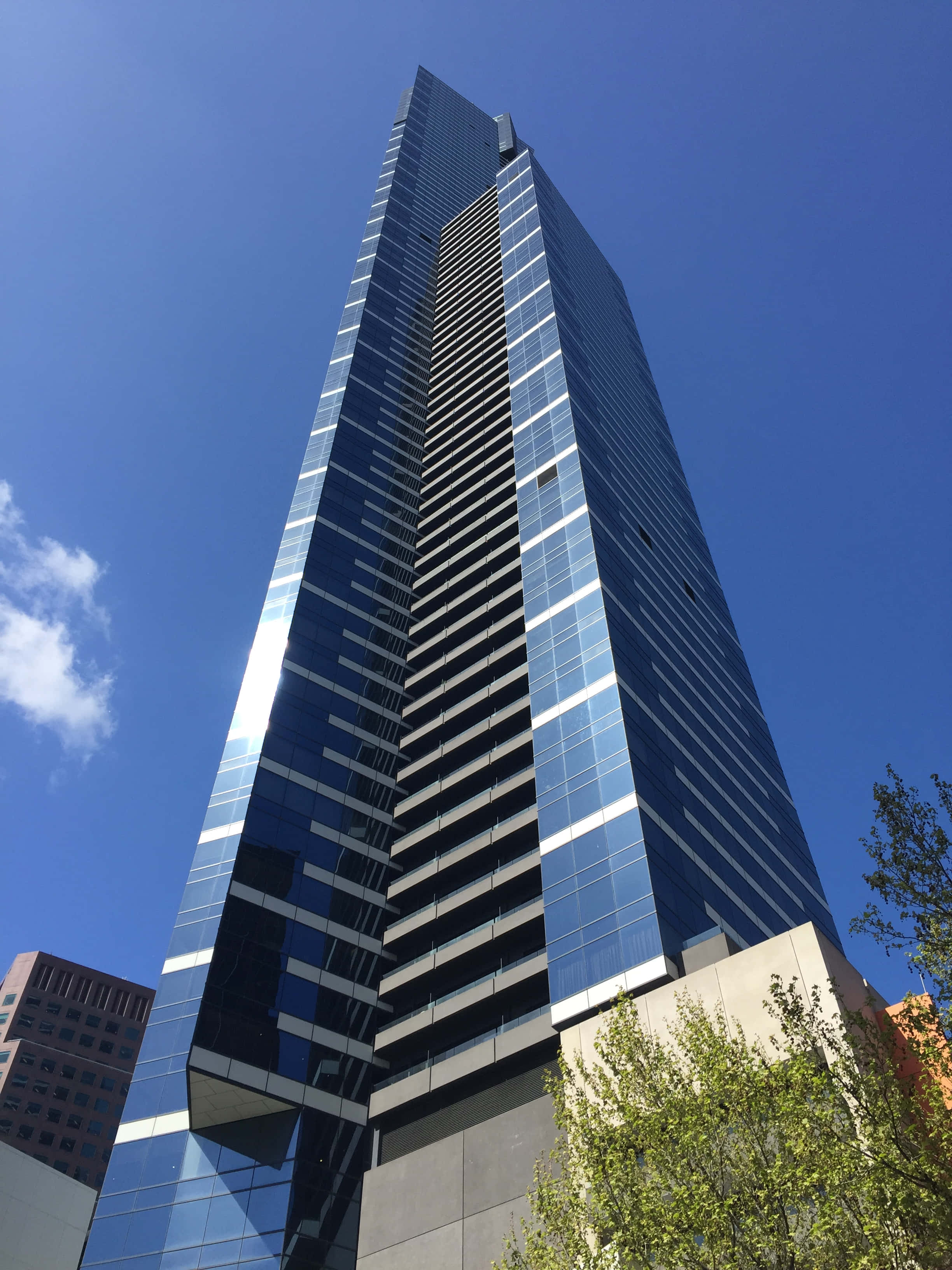 Eureka Tower, glass skyscraper, clear blue sky, 2K Phone Wallpaper