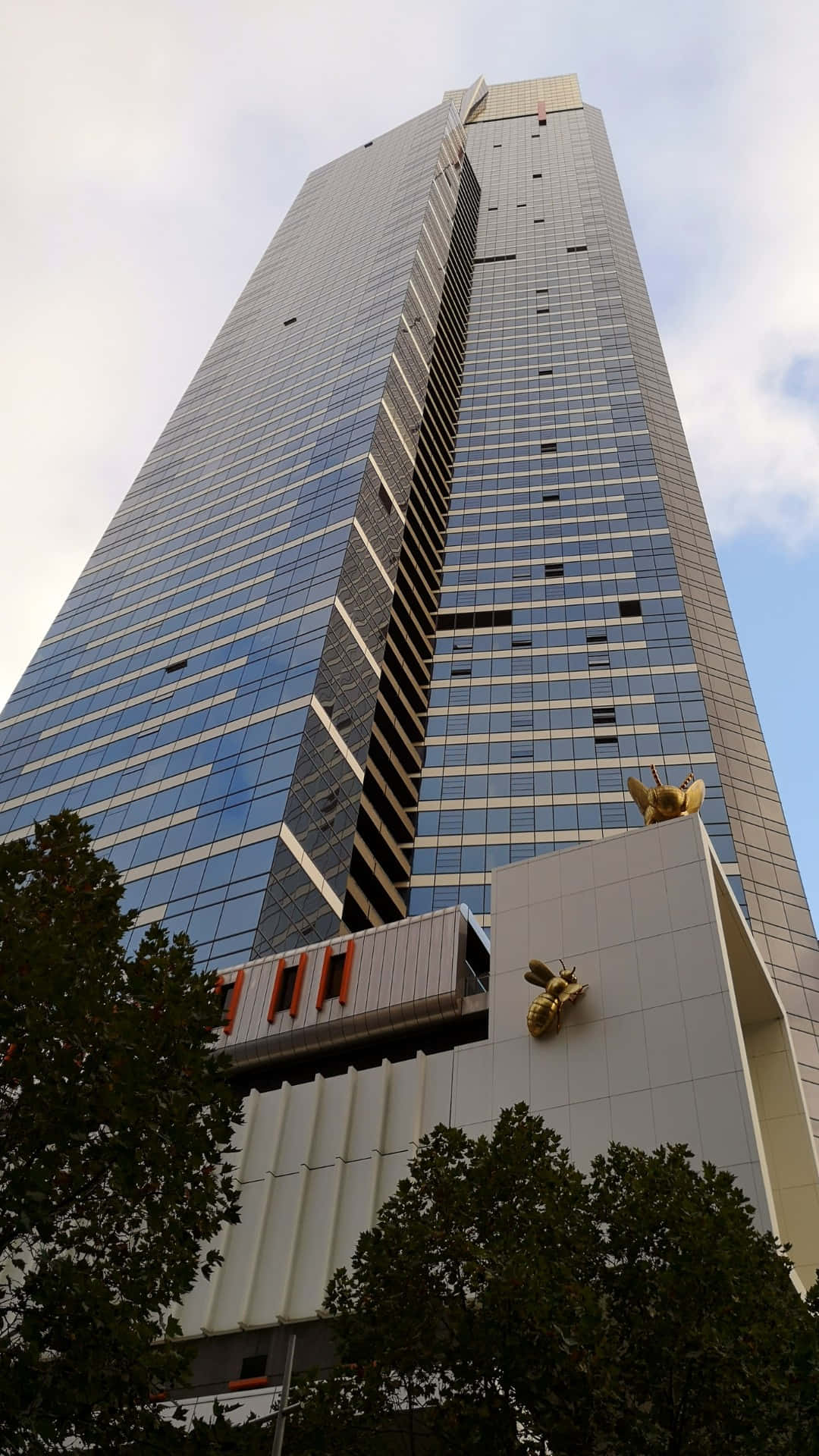 Eureka Tower, golden bee sculptures, glass skyscraper, Full HD Phone Wallpaper