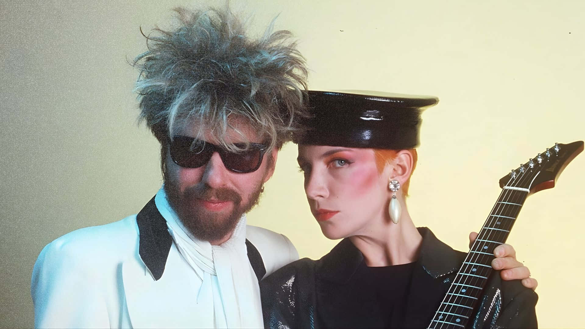 Eurythmics, spiky gray hair, sunglasses, Full HD Desktop Wallpaper