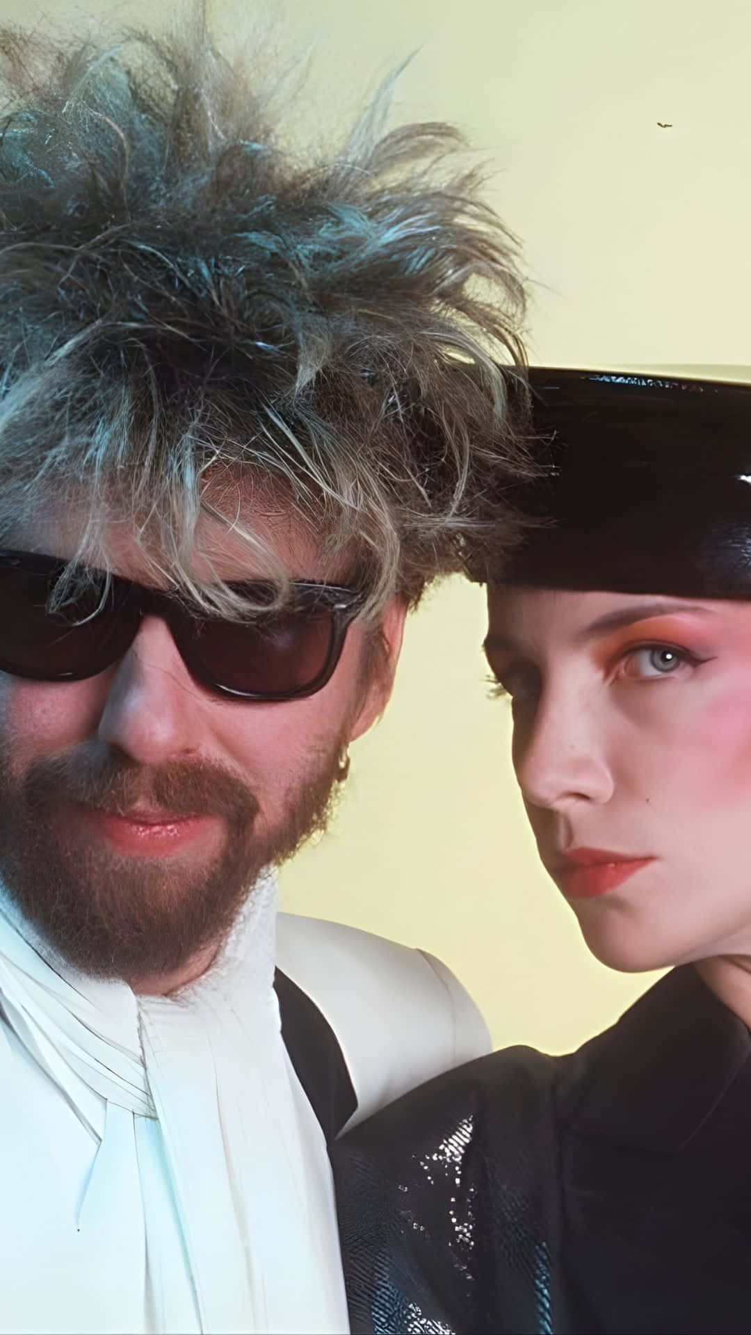 Eurythmics, spiky blonde hair, sunglasses, Full HD Phone Wallpaper