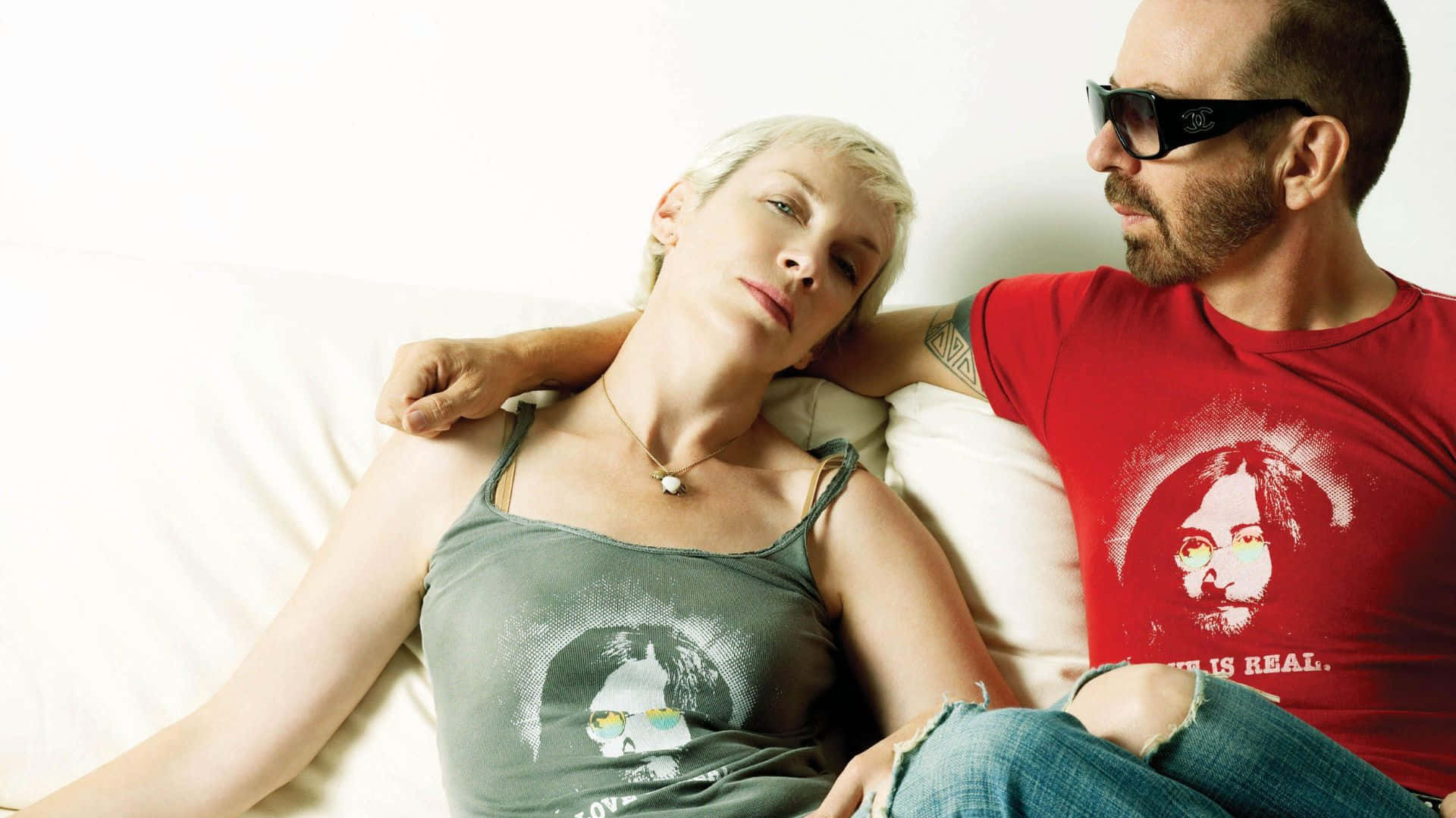 Eurythmics, red tshirt, sunglasses, Full HD Desktop Wallpaper