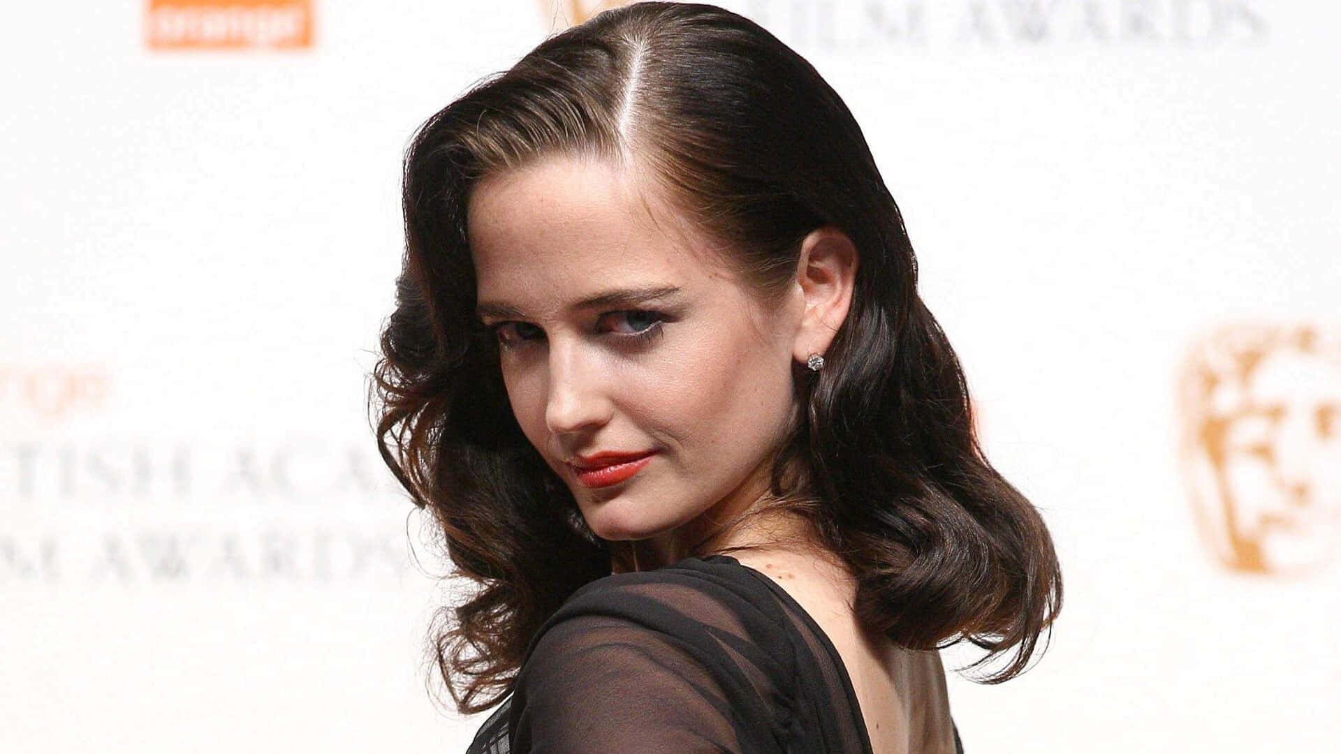 Eva Green, red carpet event, dark wavy hair, Full HD Desktop Wallpaper