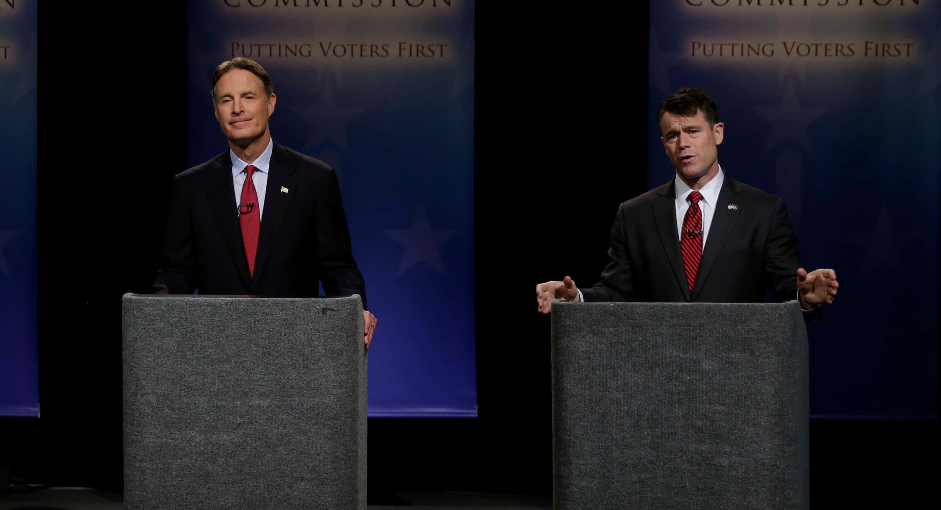 Evan Bayh, blue backdrop, stars, 2K Desktop Wallpaper