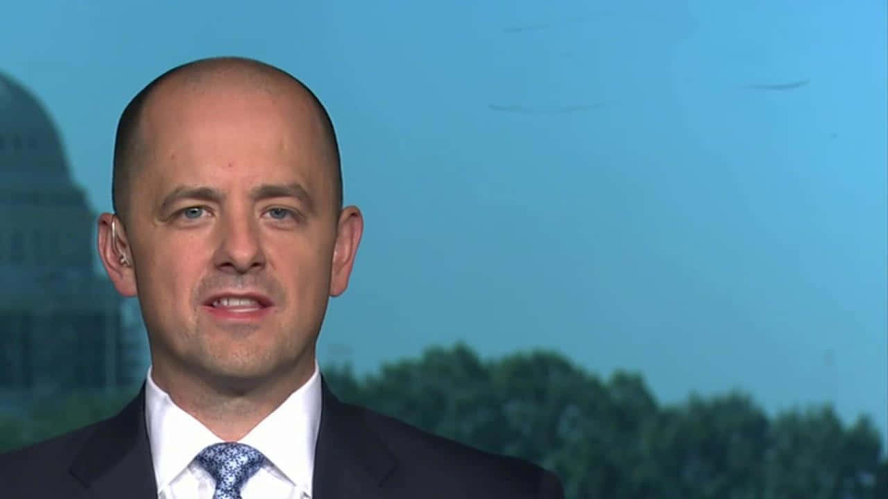 Evan McMullin, dark suit, patterned tie, HD Desktop Wallpaper