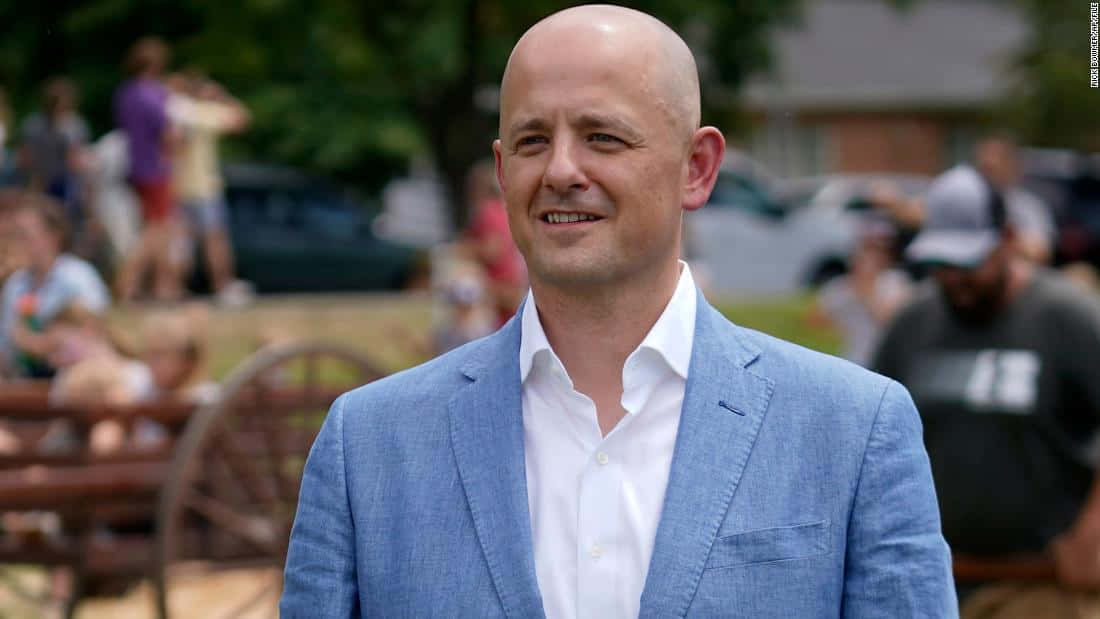 Evan Mcmullin, light blue suit, outdoor event, SD Desktop Wallpaper