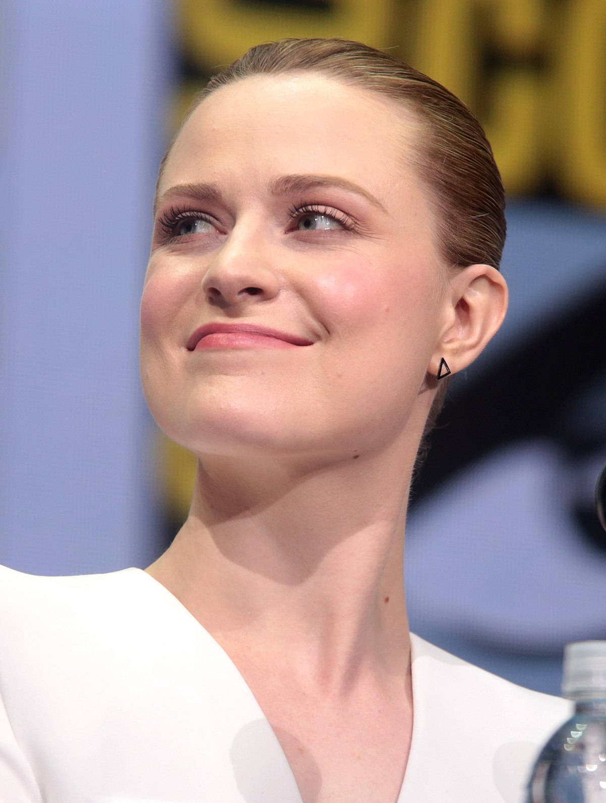 Evan Rachel Wood, big smile, side look, HD Phone Wallpaper