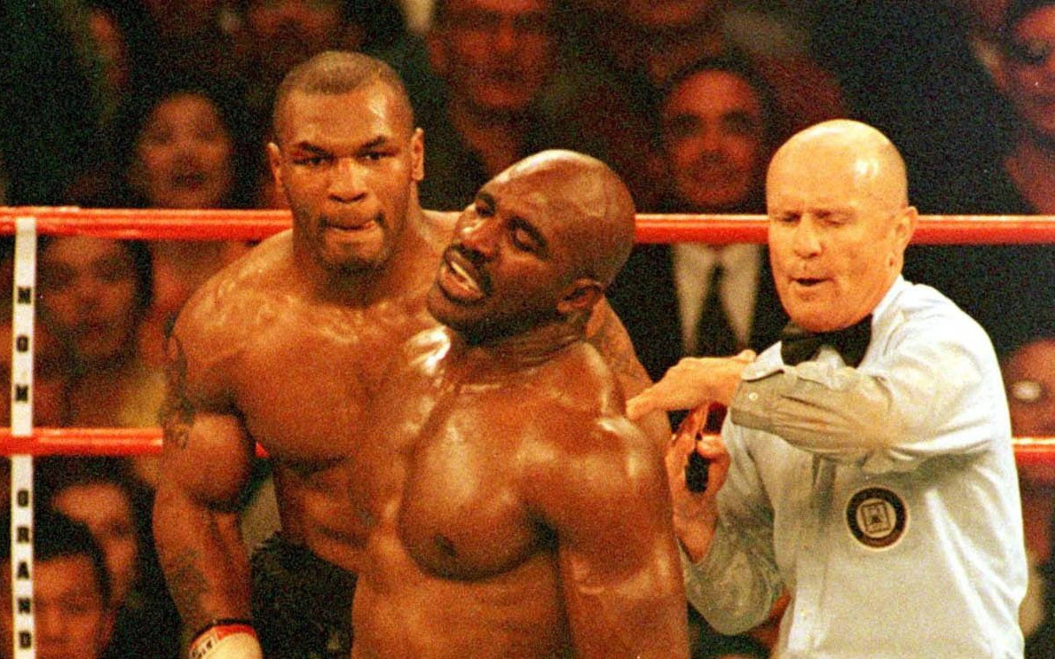 Evander Holyfield, referee, ring, 2K Desktop Wallpaper