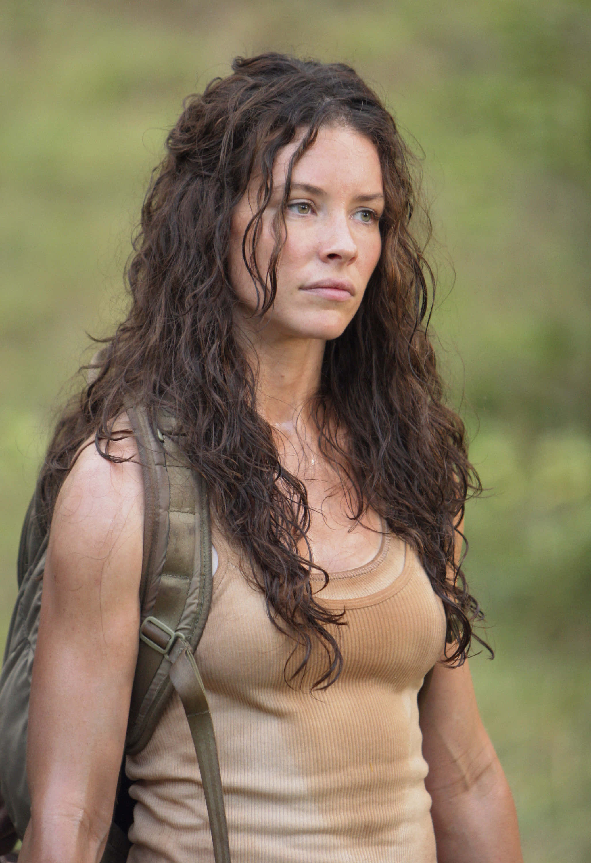 Evangeline Lilly, wet curly hair, backpack, 2K Phone Wallpaper