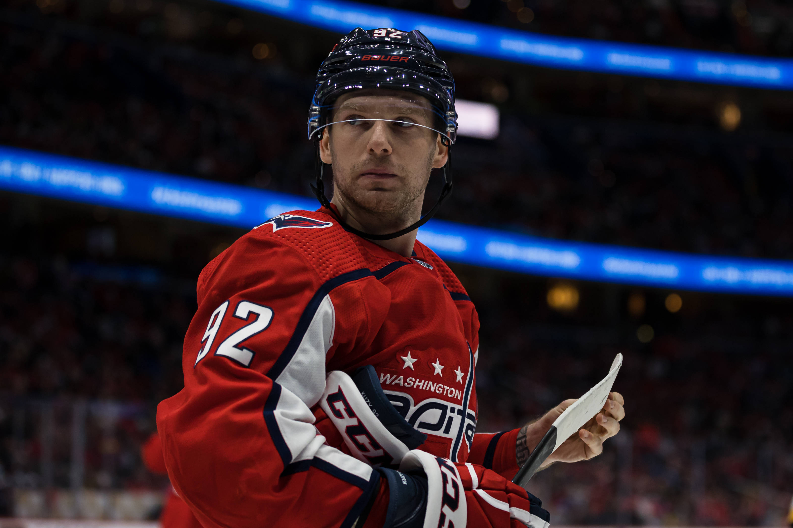 Evgeny Kuznetsov, red Washington Capitals jersey, hockey player, 2K Desktop Wallpaper