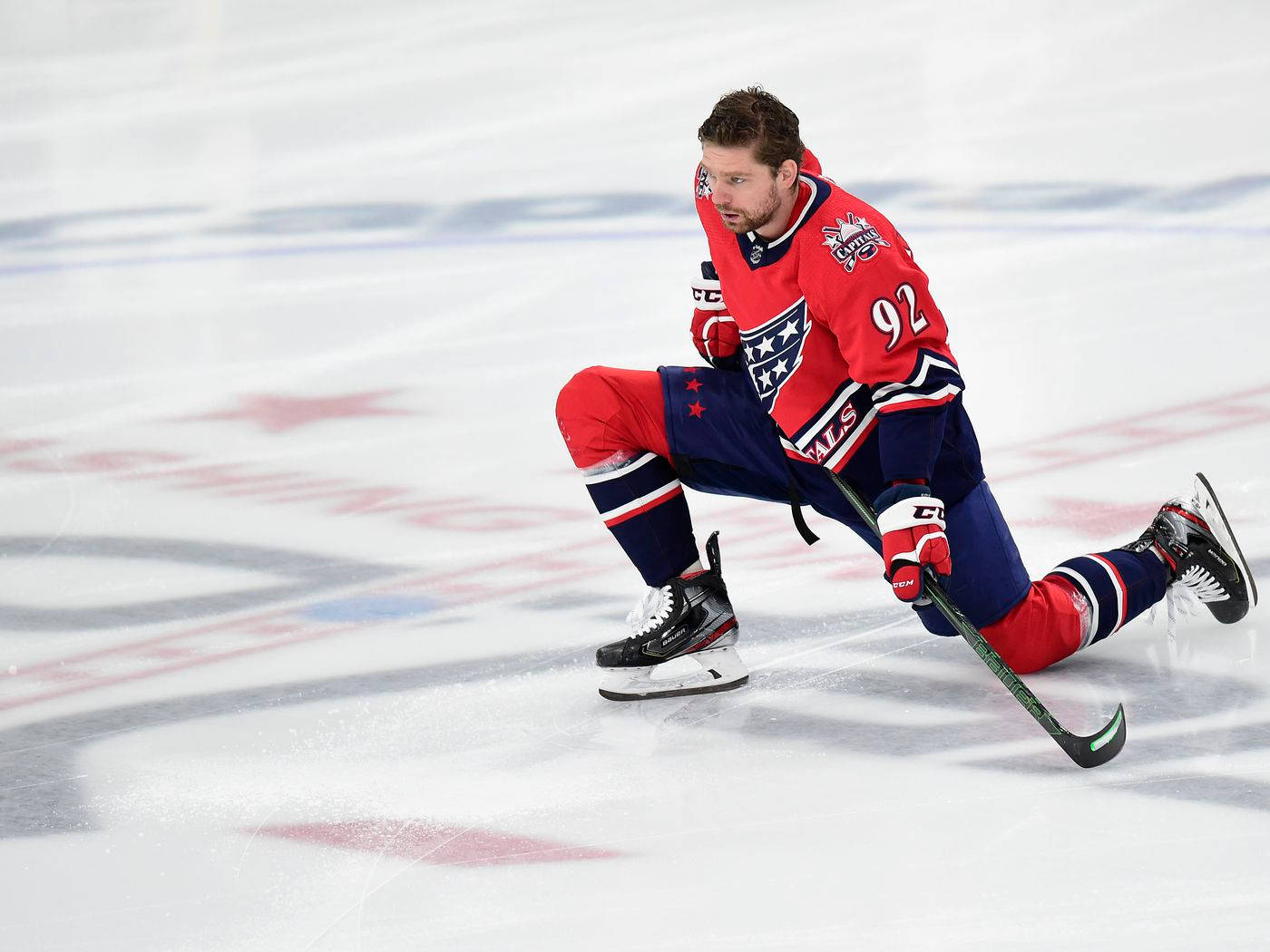 Evgeny Kuznetsov, red blue and white uniform, hockey player, HD Desktop Wallpaper