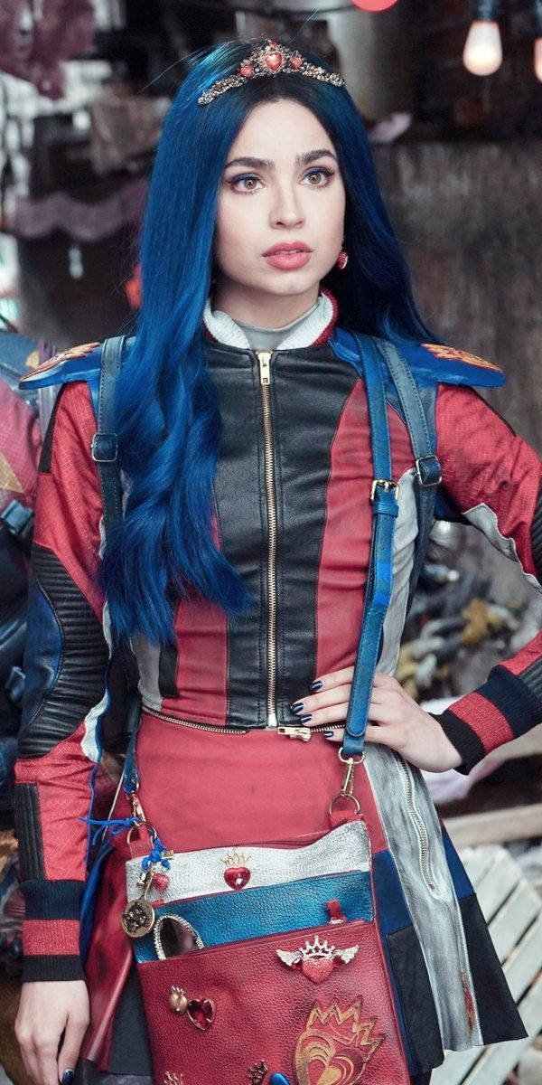 Evie, Red-Blue Descendants, vibrant blue hair, SD Phone Wallpaper