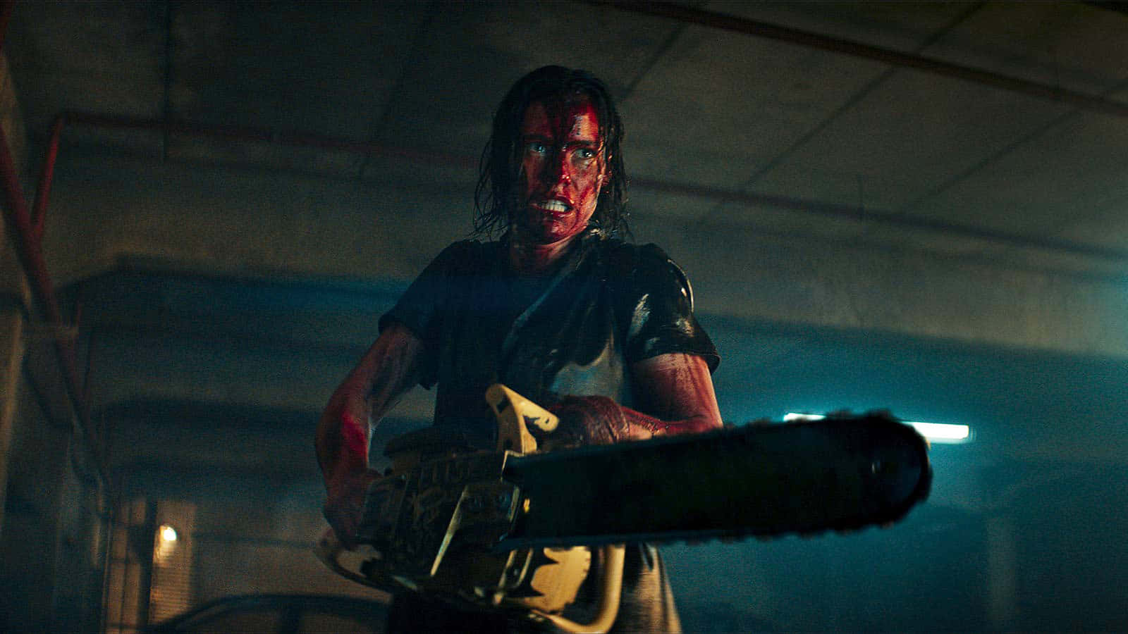 Evil Dead Rise, bloody chainsaw confrontation, chainsaw, HD Desktop Wallpaper