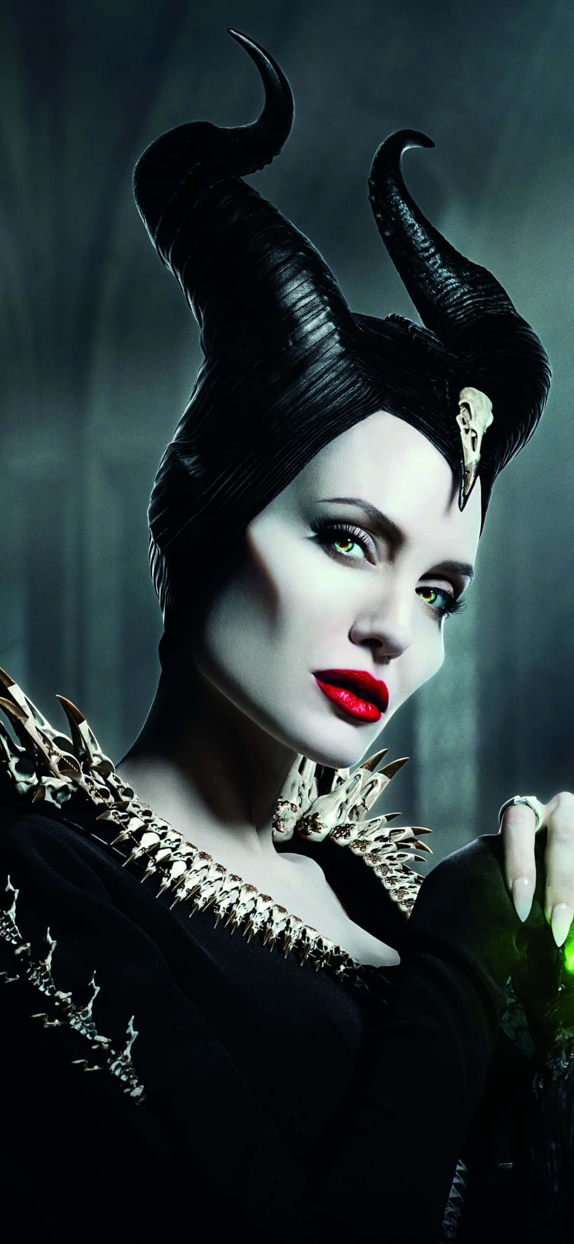 Evil Witch, black horns, red lips, Full HD Phone Wallpaper