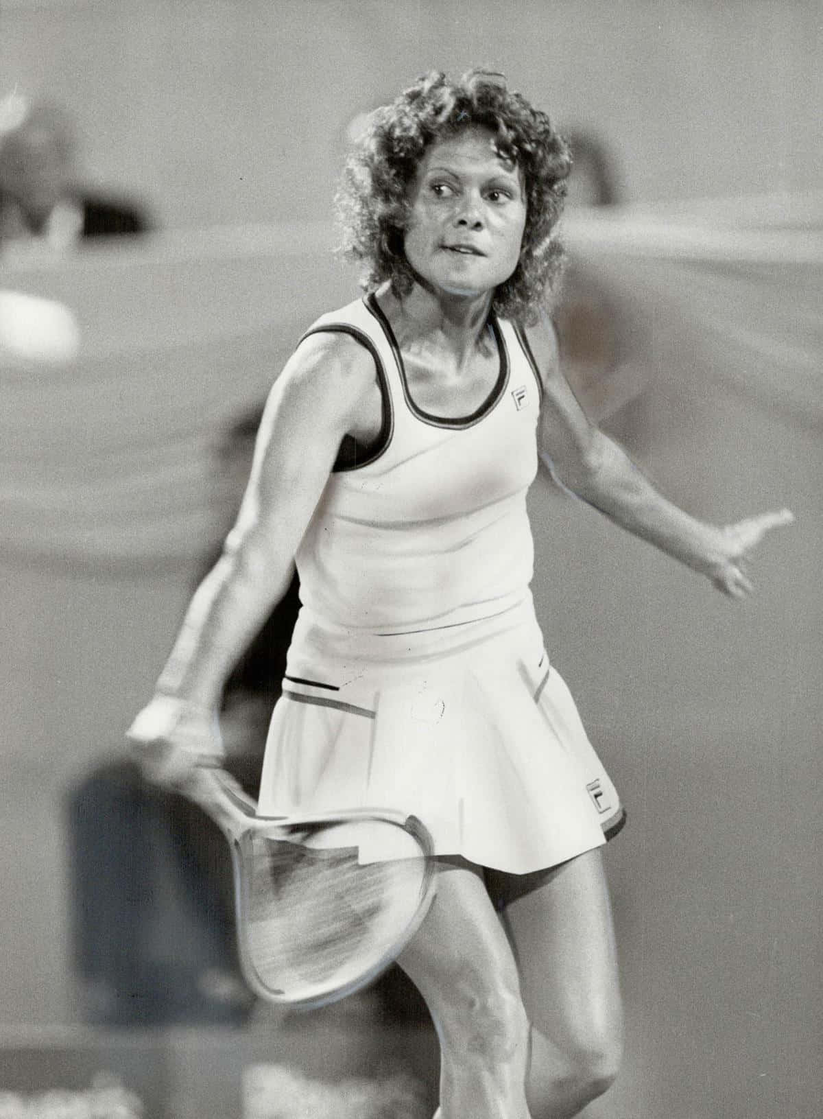 Evonne Goolagong Cawley, tennis player, black and white photo, HD Phone Wallpaper