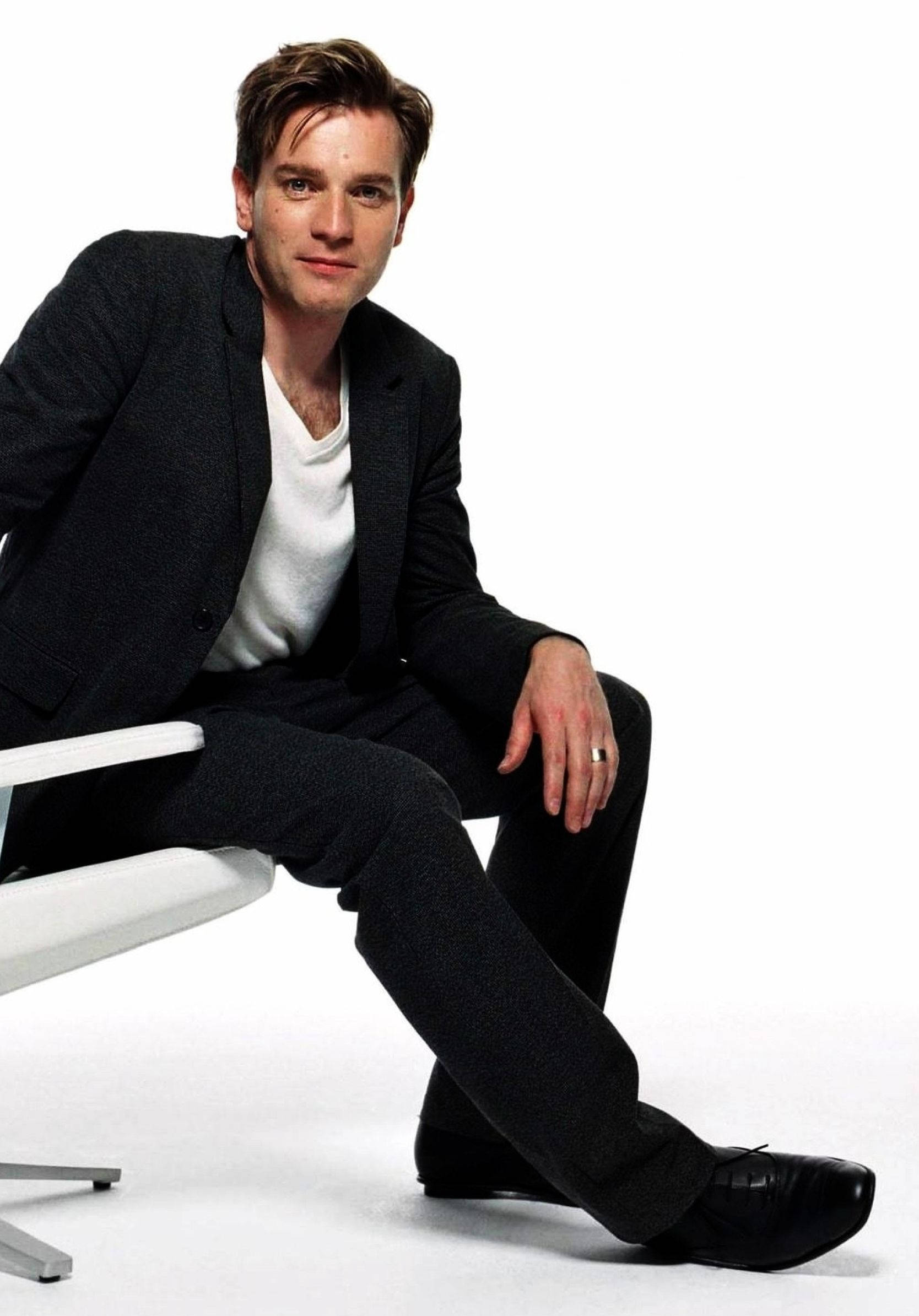 Ewan McGregor, dark suit, white tee, Full HD Phone Wallpaper