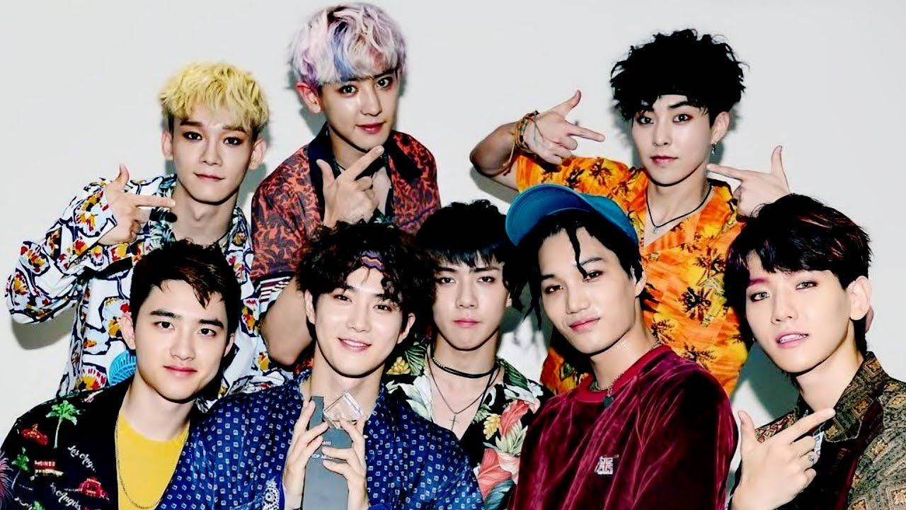 Retro Outfit Exo Desktop, tropical prints, bold hair colors, HD Desktop Wallpaper