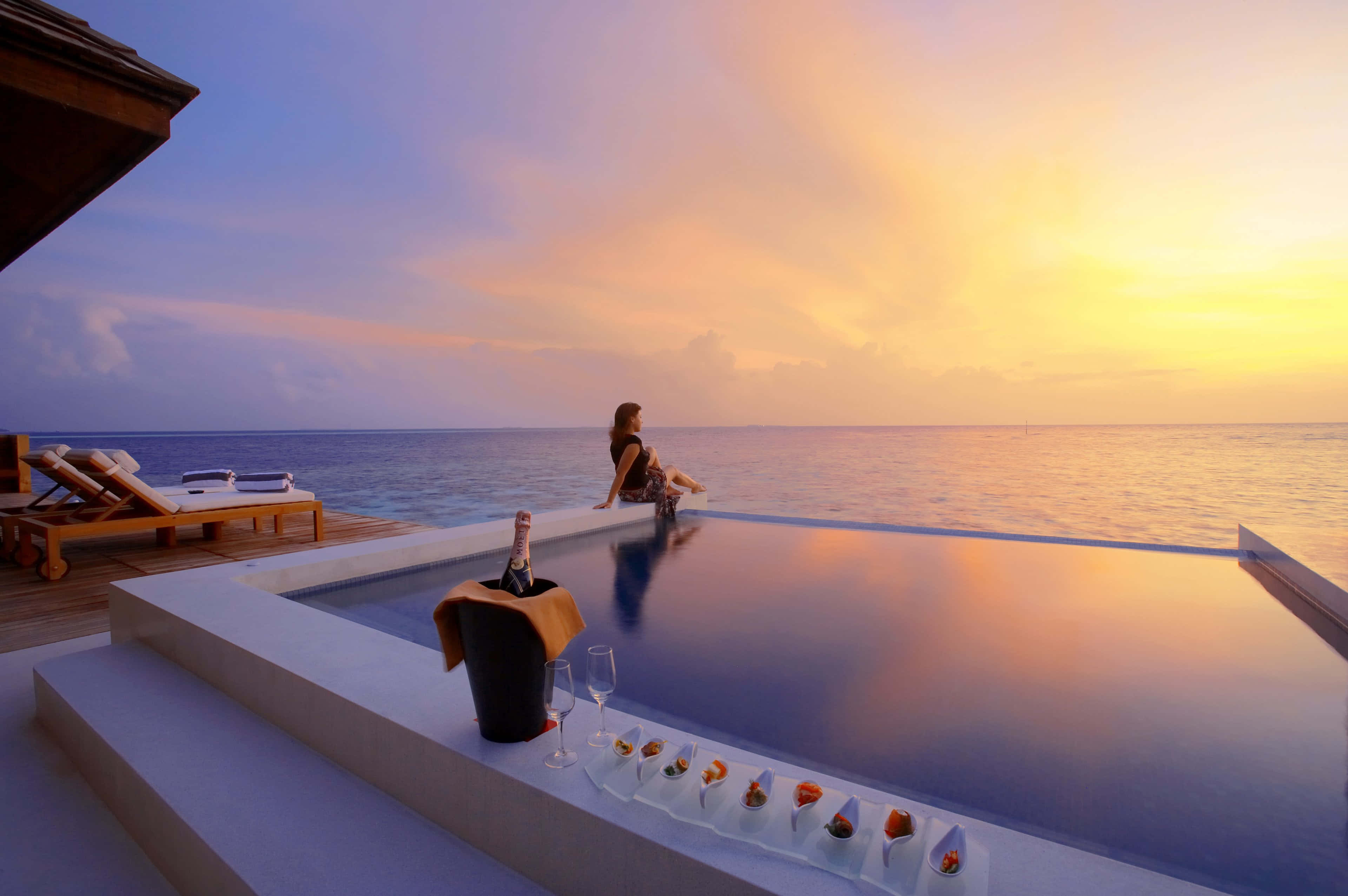 Extravagant, villa, infinity pool, 4K Desktop Wallpaper