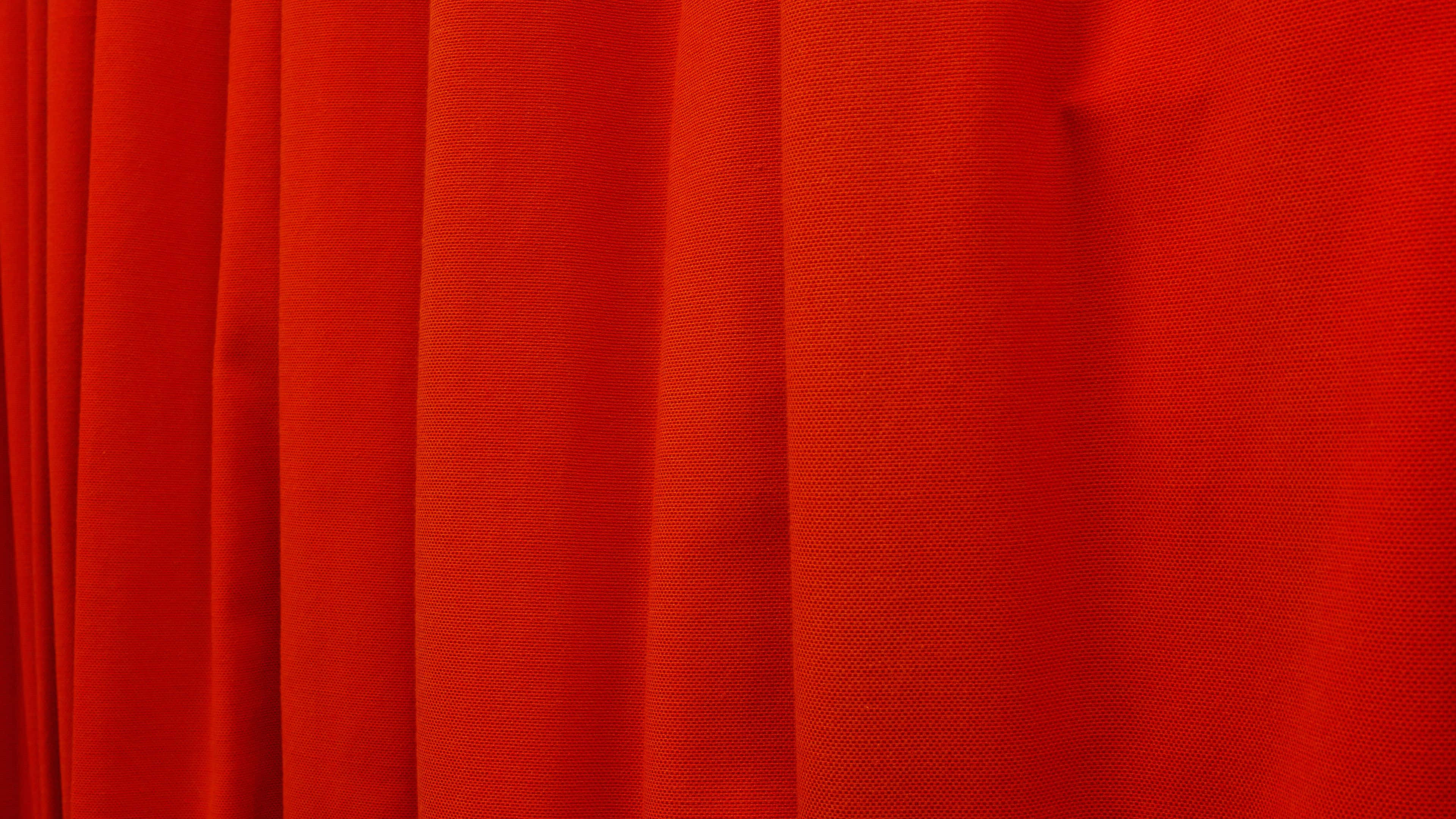 red curtain, fabric texture, deep folds, 4K Desktop Wallpaper