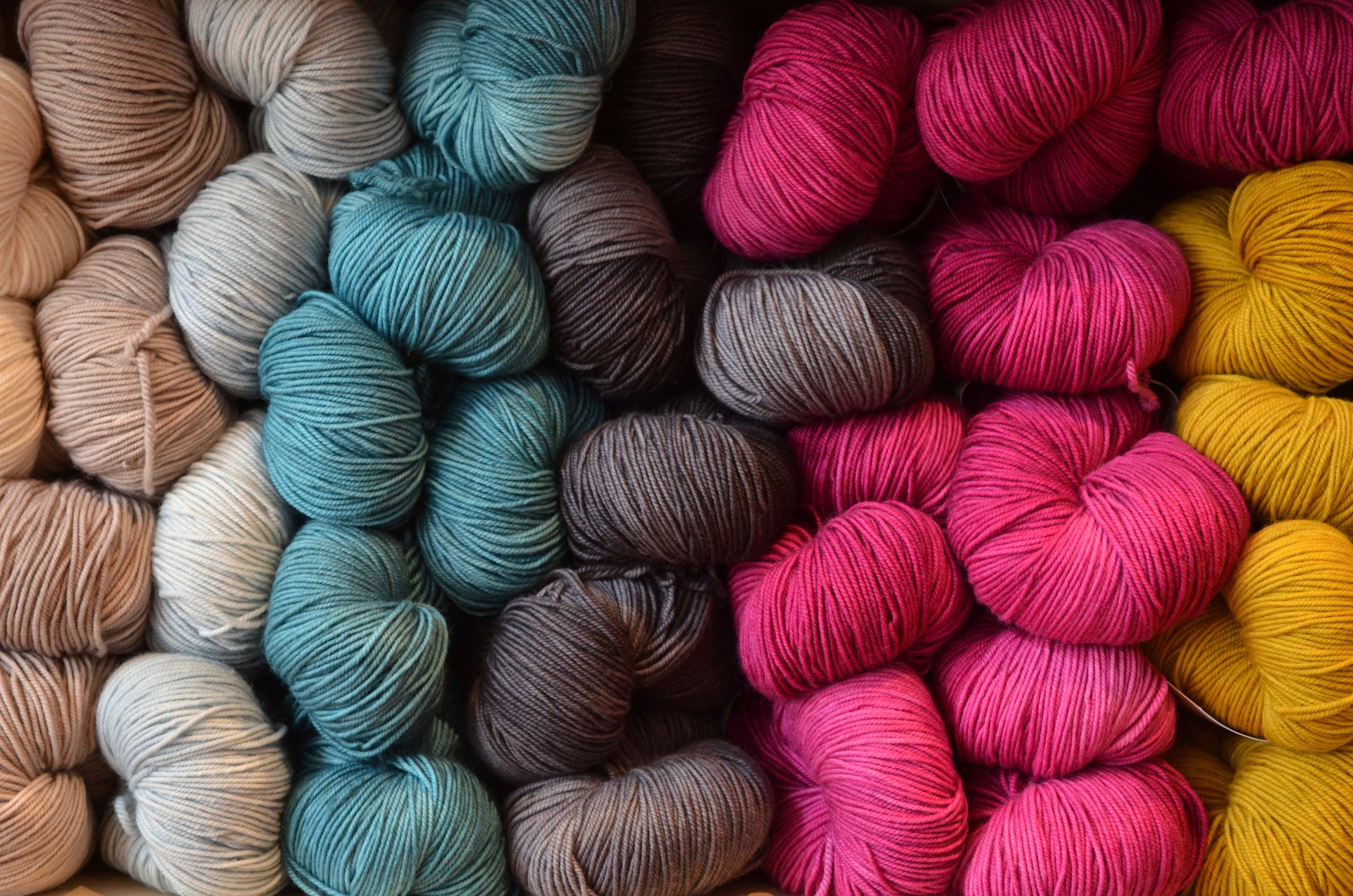 knitting yarns, multi-colored, teal, 4K Desktop Wallpaper