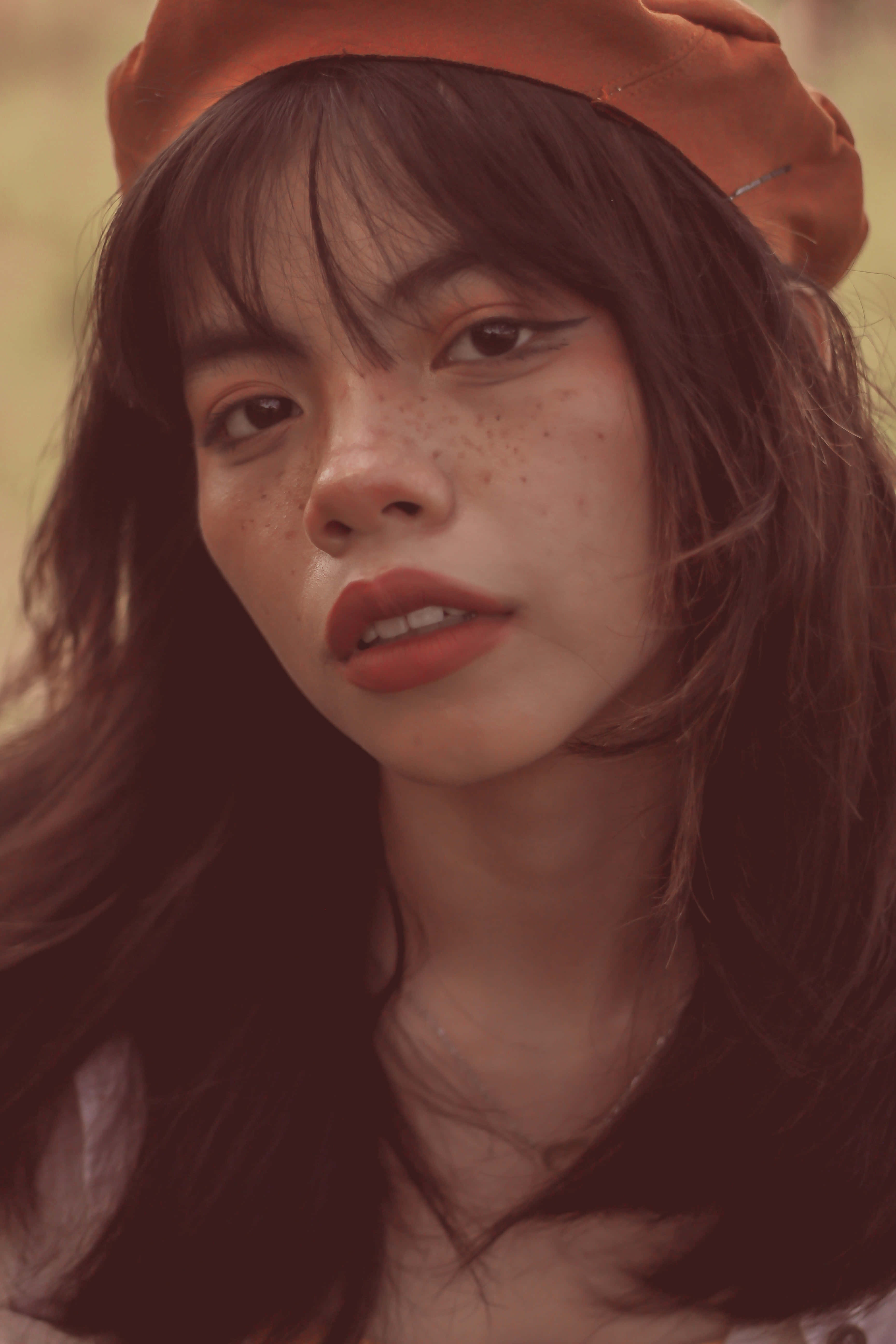 woman with beret, freckles, dark hair, 5K Phone Wallpaper