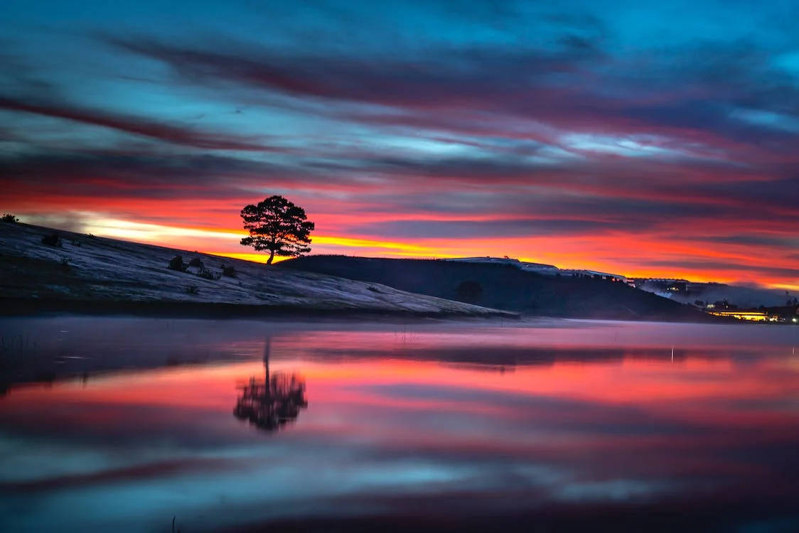 snowy hill, misty lake, fiery sunset sky, SD Desktop Wallpaper