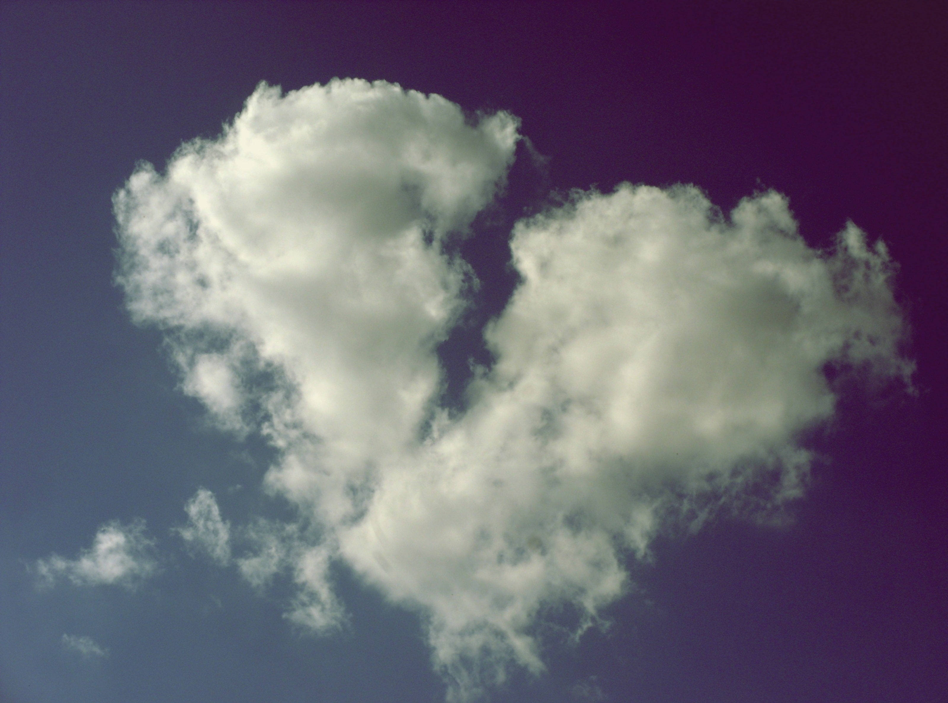 Love Failure In The Sky, fluffy white cloud, heart, 2K Desktop Wallpaper
