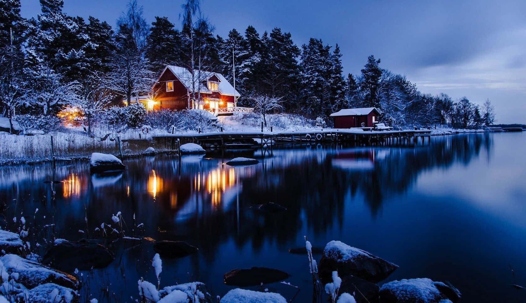 cozy winter cabin, red cabin, snowy twilight lakeside, HD Desktop Wallpaper