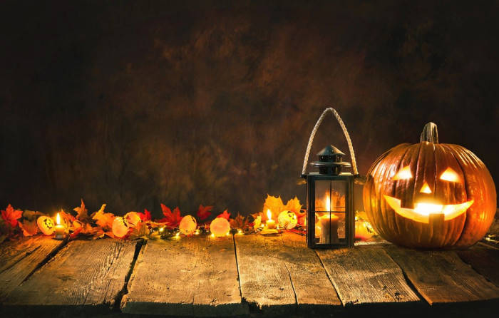 jack-o'-lantern, autumn leaves, candles, SD Desktop Wallpaper