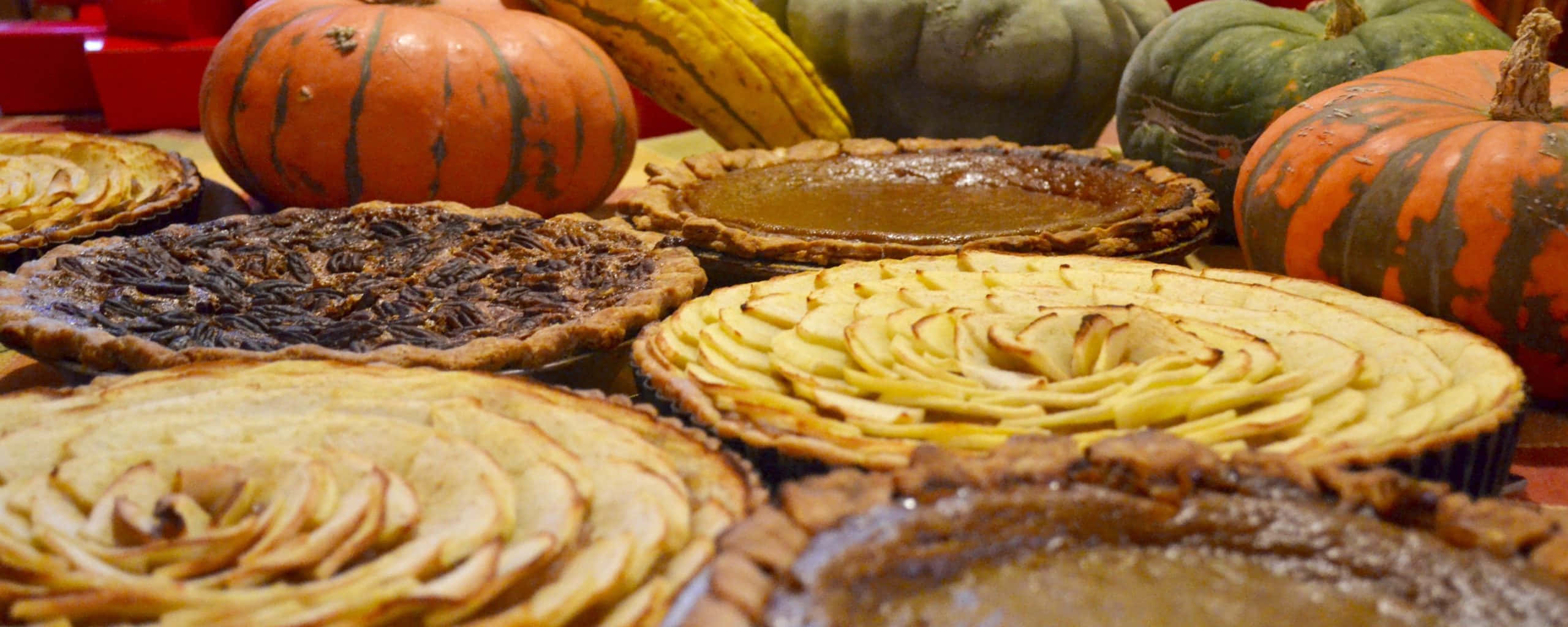 autumn bounty, 2560 x 1024, pies, 2K Desktop Wallpaper
