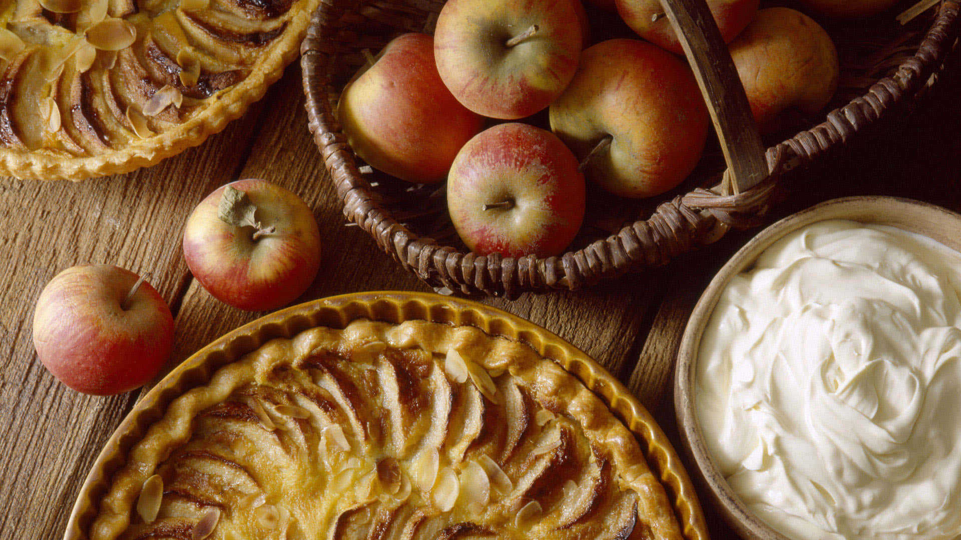 autumn bounty, 1920 x 1080 wallpaper, golden apple tarts, Full HD Desktop Wallpaper