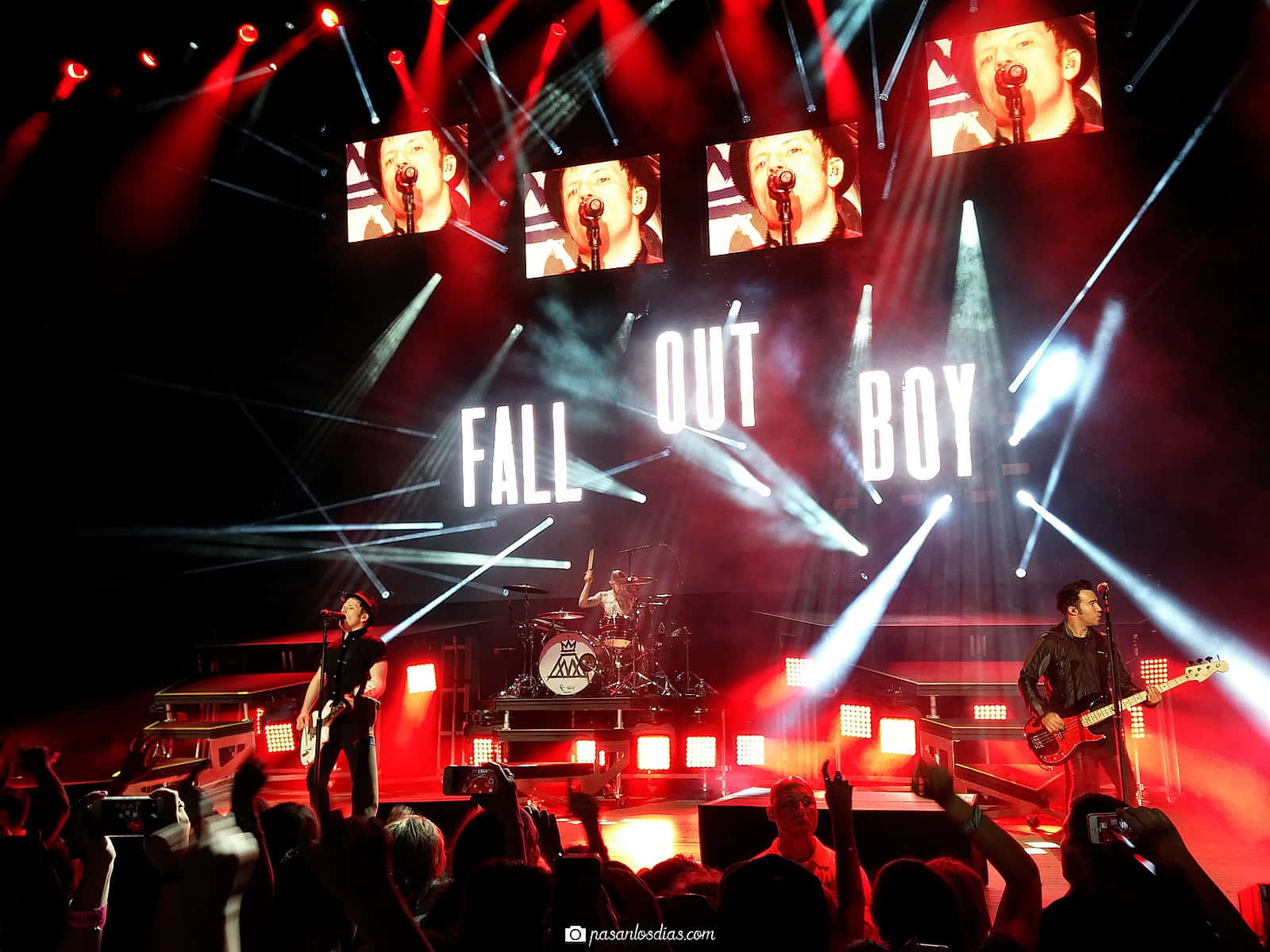 Fall Out Boy, vibrant red lit stage, beams of light, HD Desktop Wallpaper