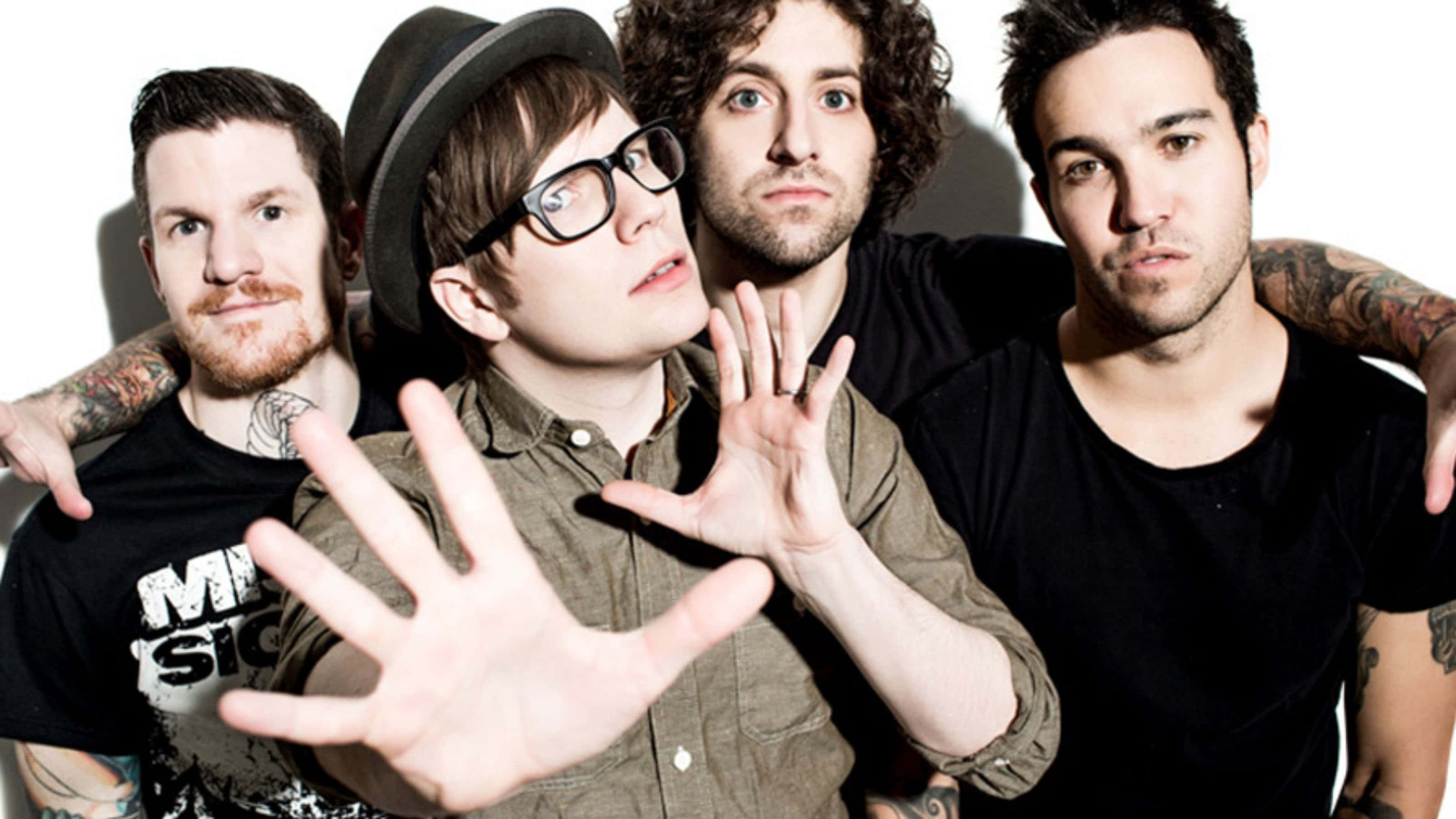 Fall out boy, tattoos, expressive faces, 2K Desktop Wallpaper