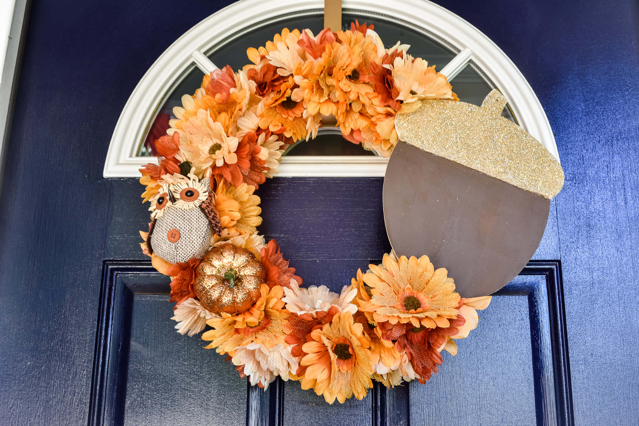 Fall Wreath, orange flowers, glittering acorn, Full HD Desktop Wallpaper