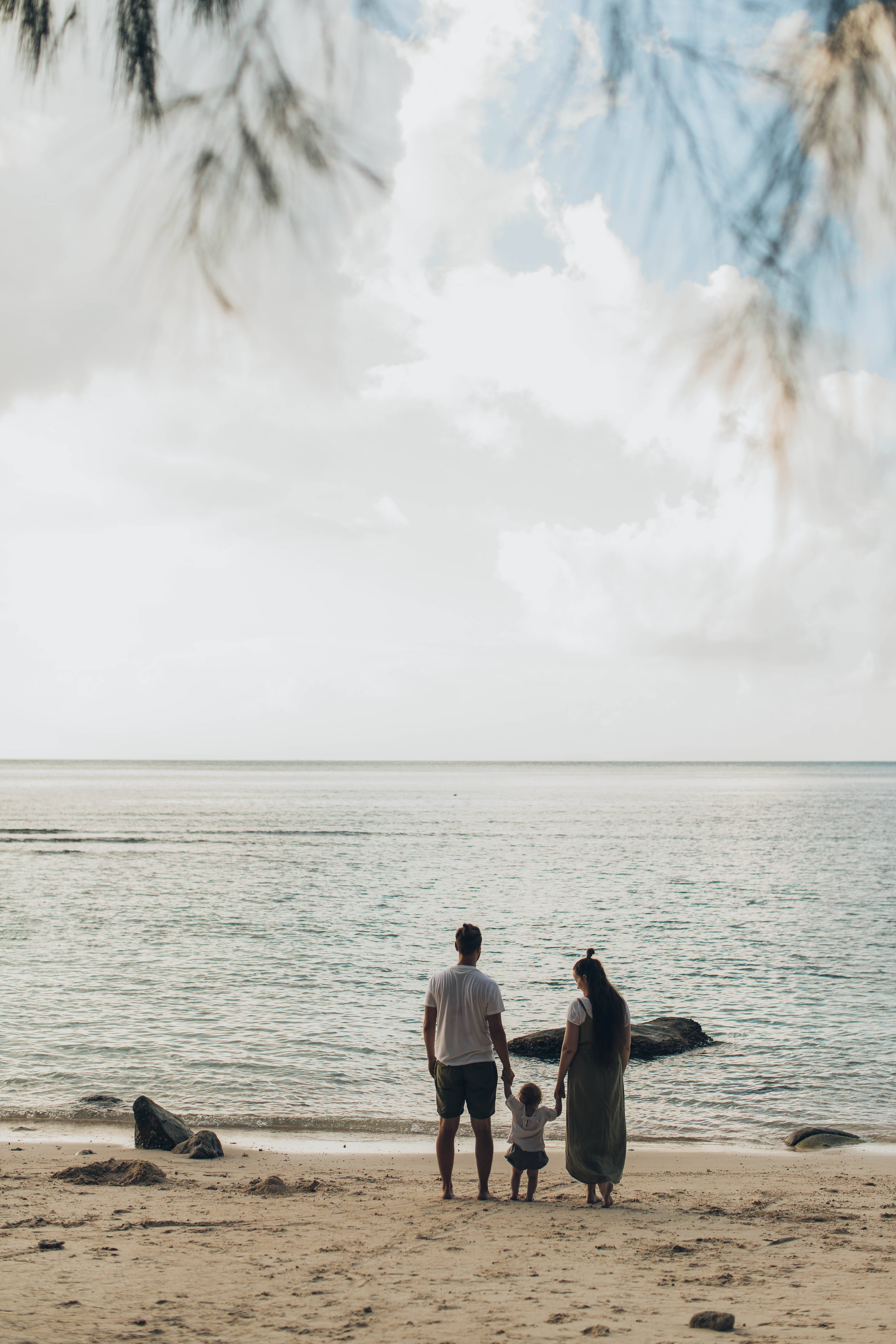 Family, beach, sandy beach, 5K Phone Wallpaper
