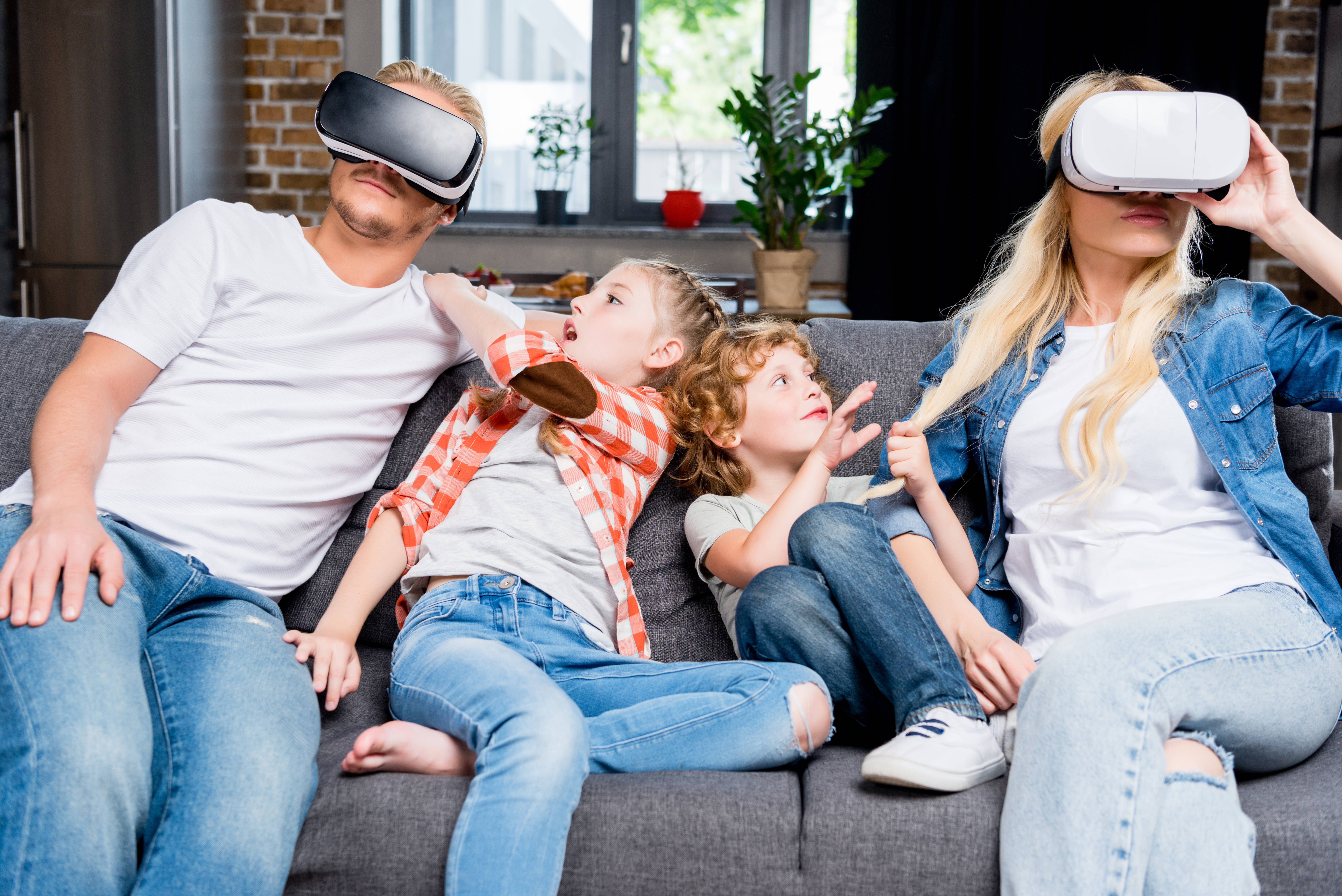 VR headsets, couch, family of four, 5K Desktop Wallpaper